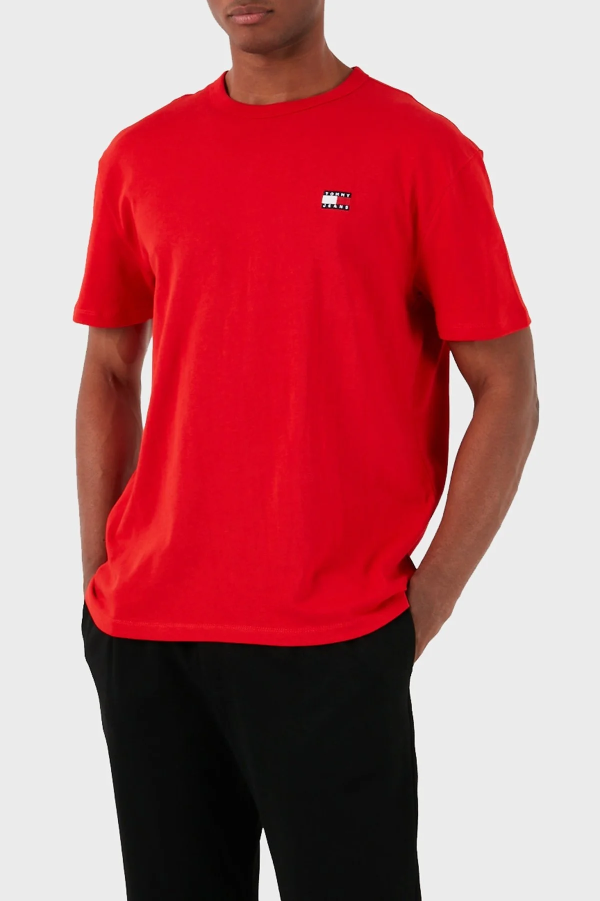 Tommy Jeans Pamuklu Regular Fit Erkek T Shirt DM0DM17995 XNL KIRMIZI - 1