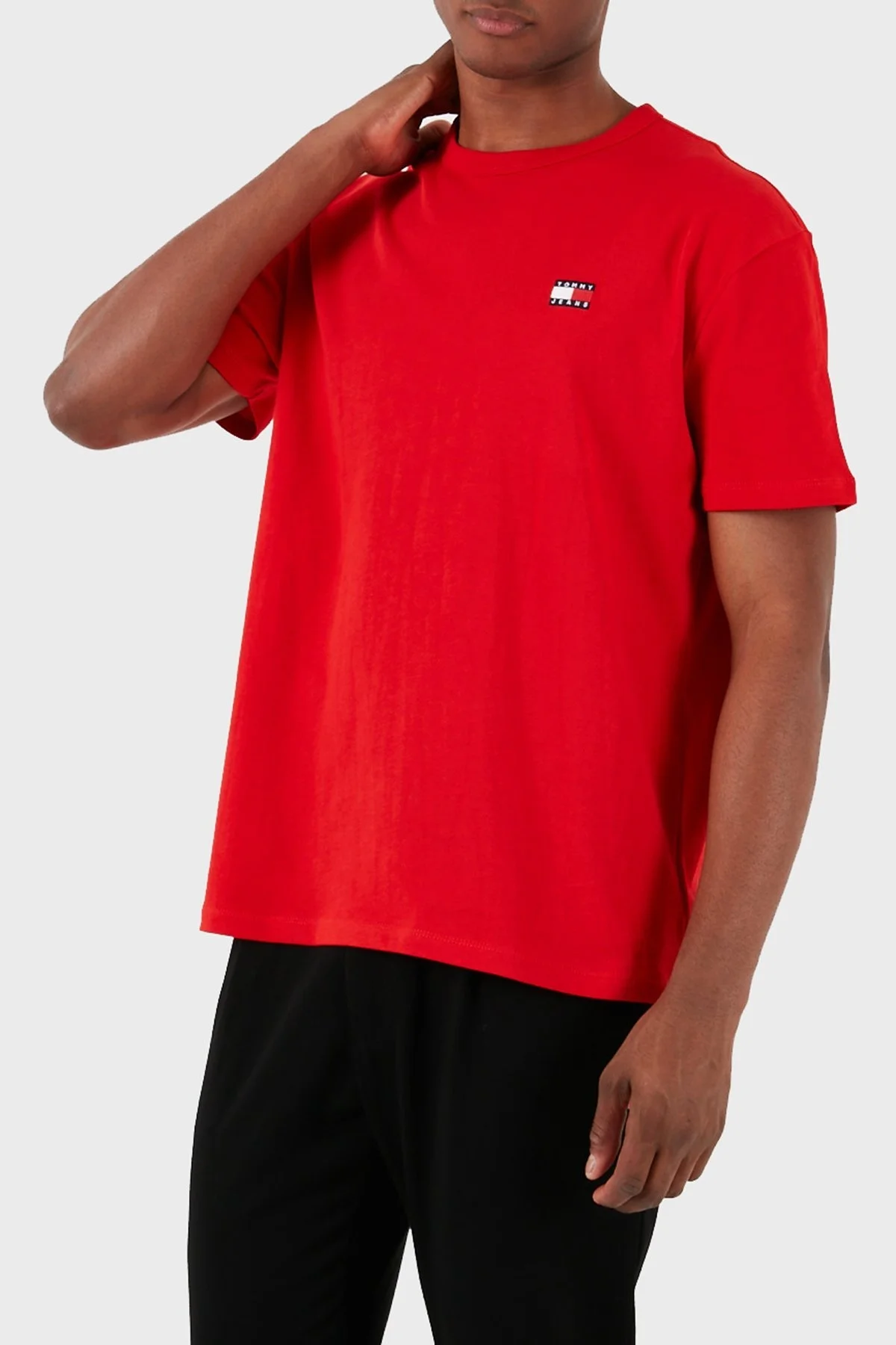 Tommy Jeans Pamuklu Regular Fit Erkek T Shirt DM0DM17995 XNL KIRMIZI - 4