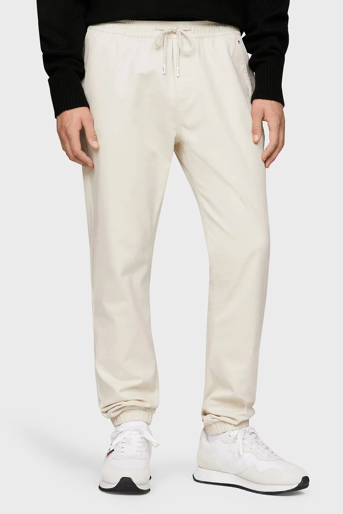Tommy Jeans Pamuklu Regular Fit Jogger Erkek Pantolon DM0DM18343 ACG BEJ - 1