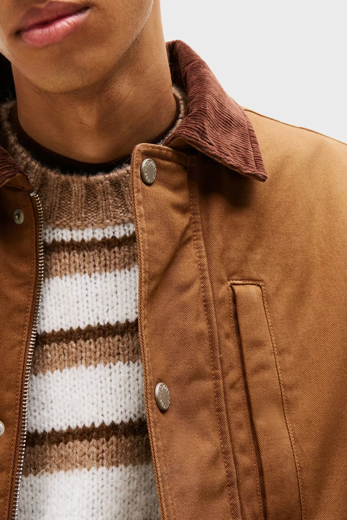Tommy Jeans Pamuklu Regular Fit Kadife Yaka Detaylı Erkek Ceket DM0DM22047 GVP KAHVE - 5