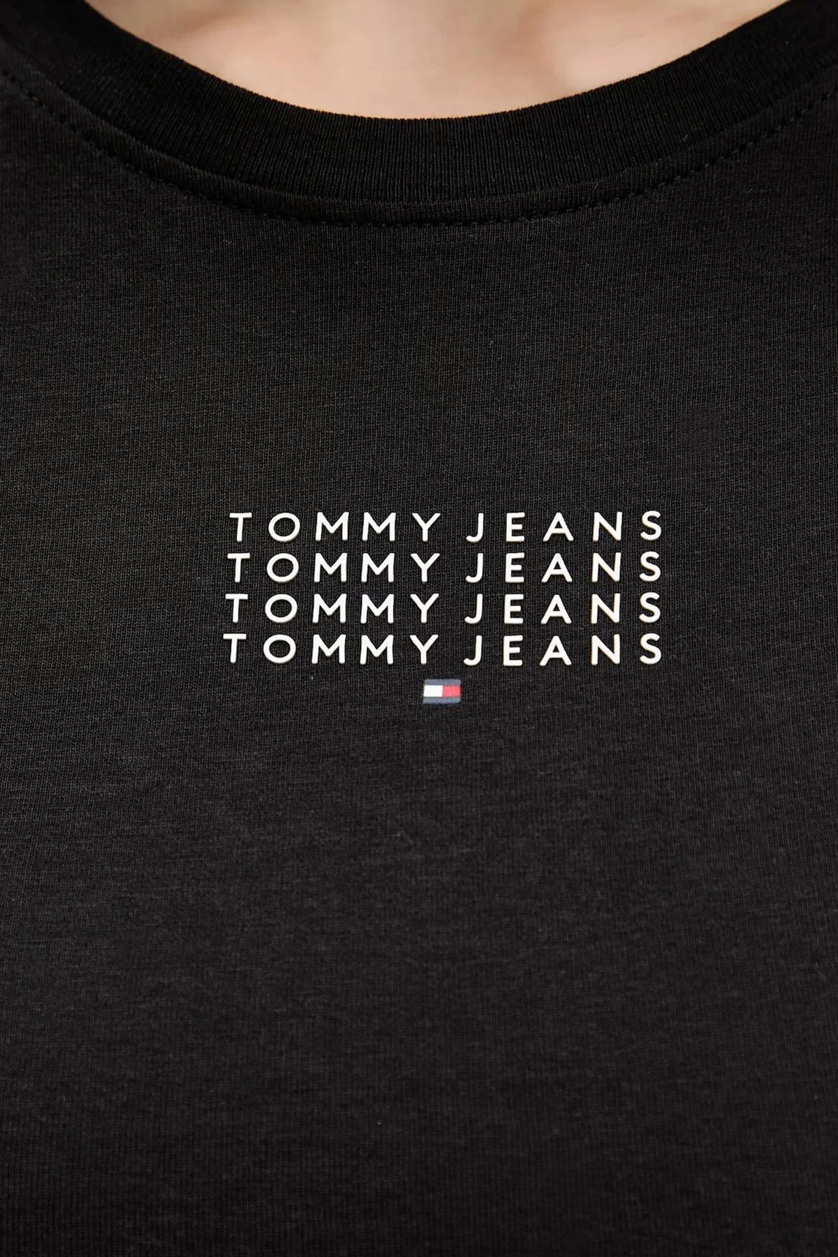 Tommy Jeans Pamuklu Regular Fit Logolu Bisiklet Yaka Kadın T Shirt DW0DW21841 BDS SİYAH - 4