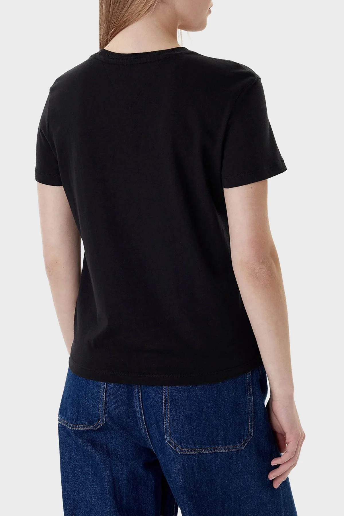 Tommy Jeans Pamuklu Regular Fit Logolu Bisiklet Yaka Kadın T Shirt DW0DW21842 BDS SİYAH - 3