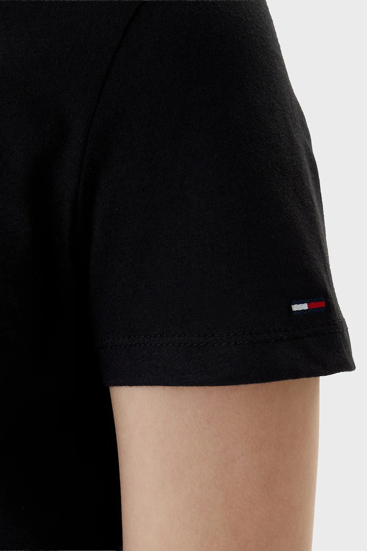 Tommy Jeans Pamuklu Regular Fit Logolu Bisiklet Yaka Kadın T Shirt DW0DW21842 BDS SİYAH - 5