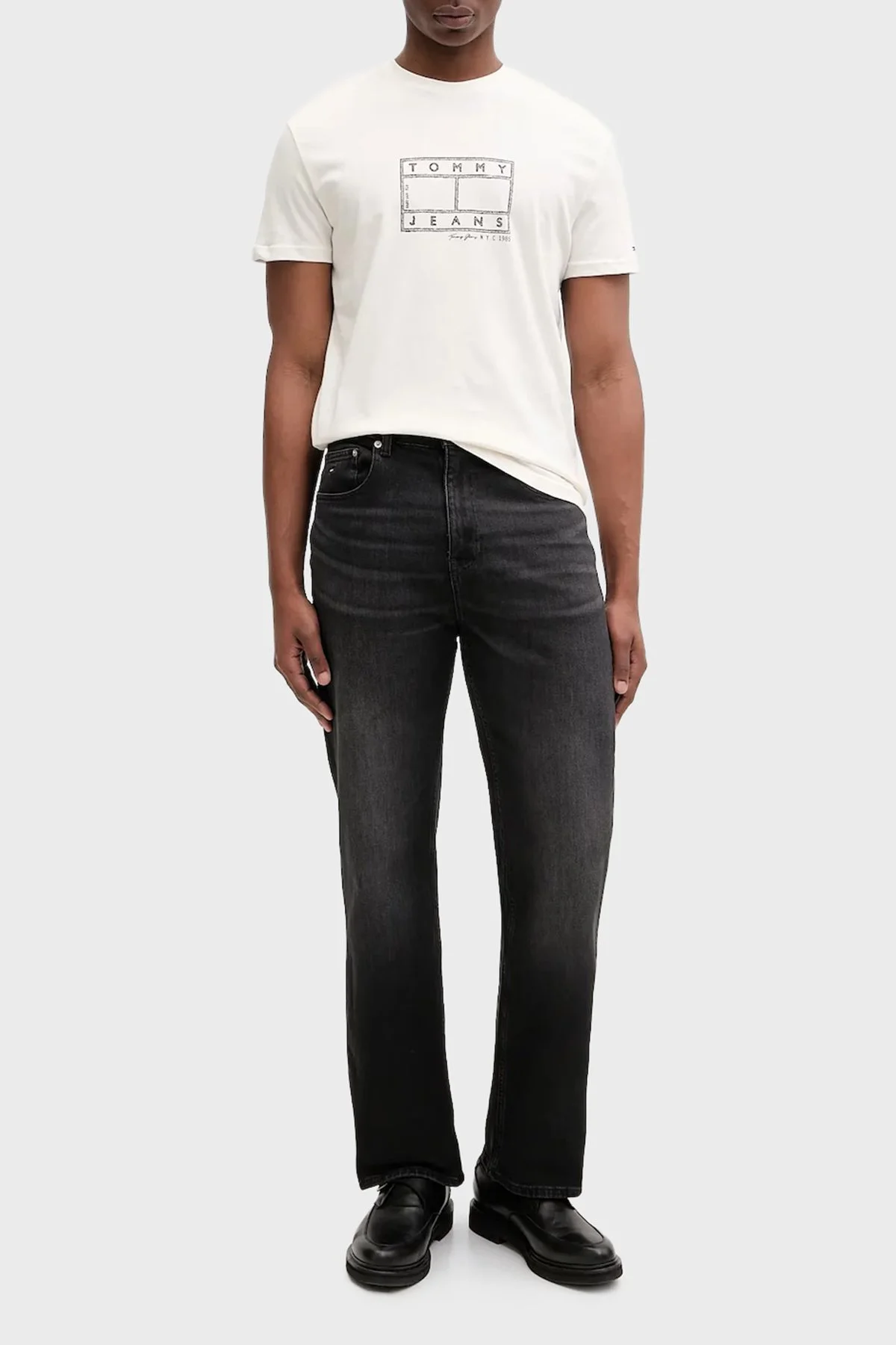 Tommy Jeans Pamuklu Regular Fit Logolu Bisiklet Yaka Erkek T Shirt DM0DM22317 YBH BEYAZ - 2