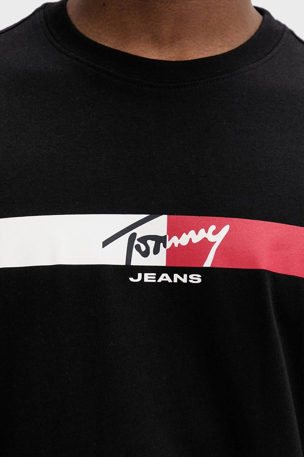 Tommy Jeans Pamuklu Regular Fit Logolu Bisiklet Yaka Erkek T Shirt DM0DM22539 BDS SİYAH - 5