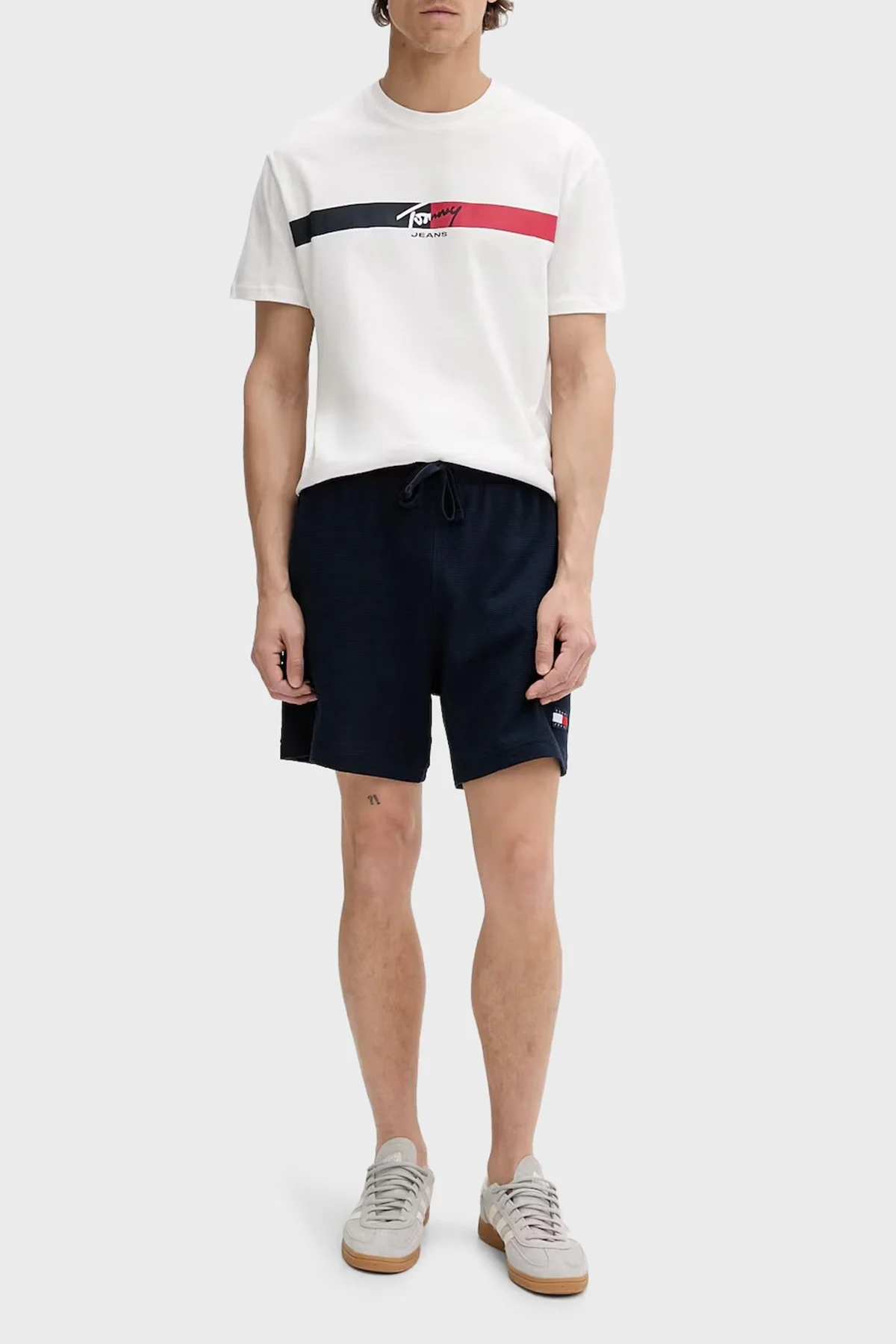 Tommy Jeans Pamuklu Regular Fit Logolu Bisiklet Yaka Erkek T Shirt DM0DM22539 YBL BEYAZ - 2