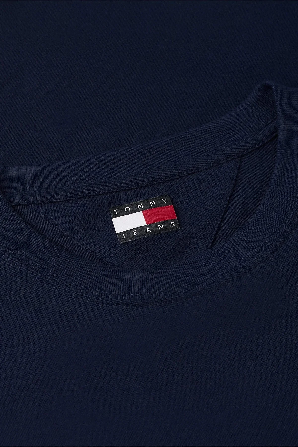 Tommy Jeans Pamuklu Regular Fit Logolu Bisiklet Yaka Erkek T Shirt DM0DM22645 C1G LACİVERT - 6