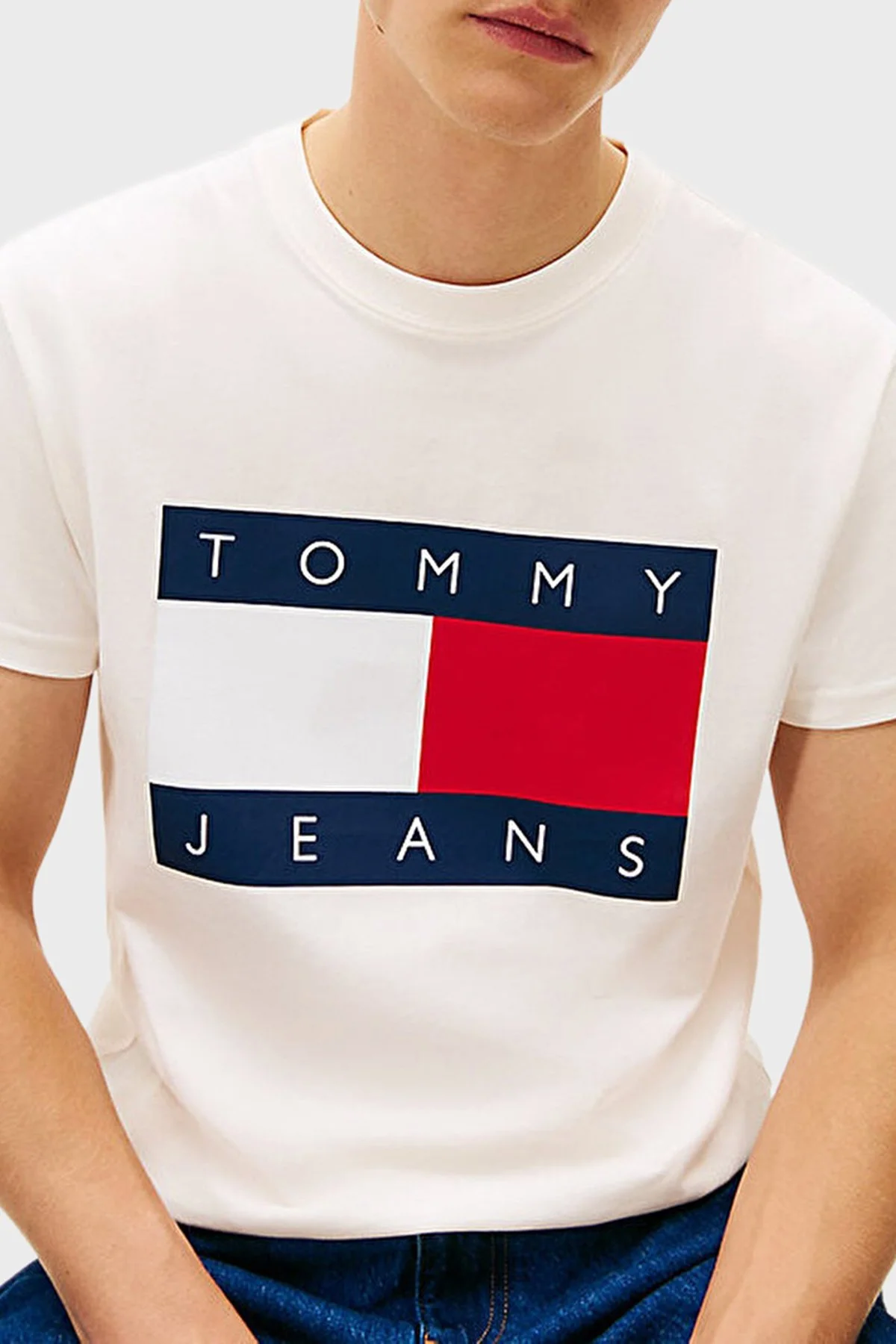 Tommy Jeans Pamuklu Regular Fit Logolu Bisiklet Yaka Erkek T Shirt DM0DM22645 YBH BEYAZ - 3
