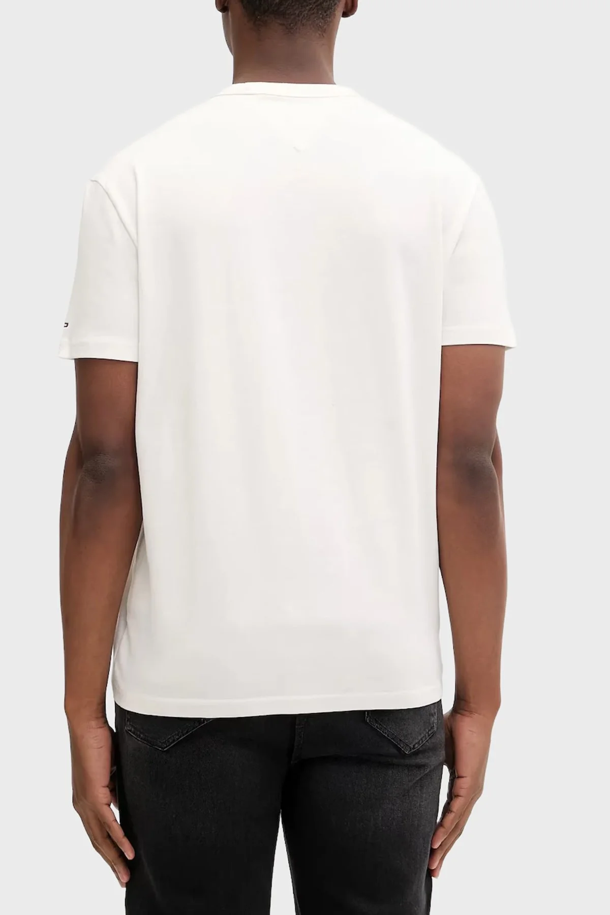 Tommy Jeans Pamuklu Regular Fit Logolu Bisiklet Yaka Erkek T Shirt DM0DM22719 YBH BEYAZ - 3