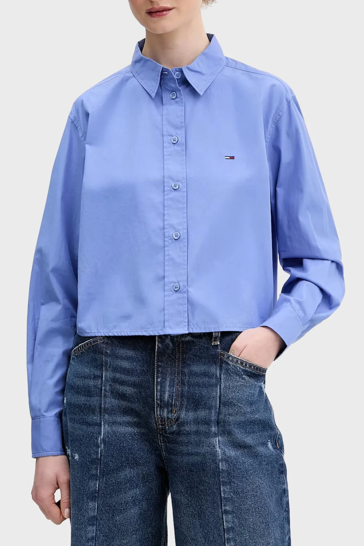 Tommy Jeans Pamuklu Regular Fit Logolu Uzun Kollu Kadın Gömlek DW0DW22078 C58 AÇIK MAVİ - 1
