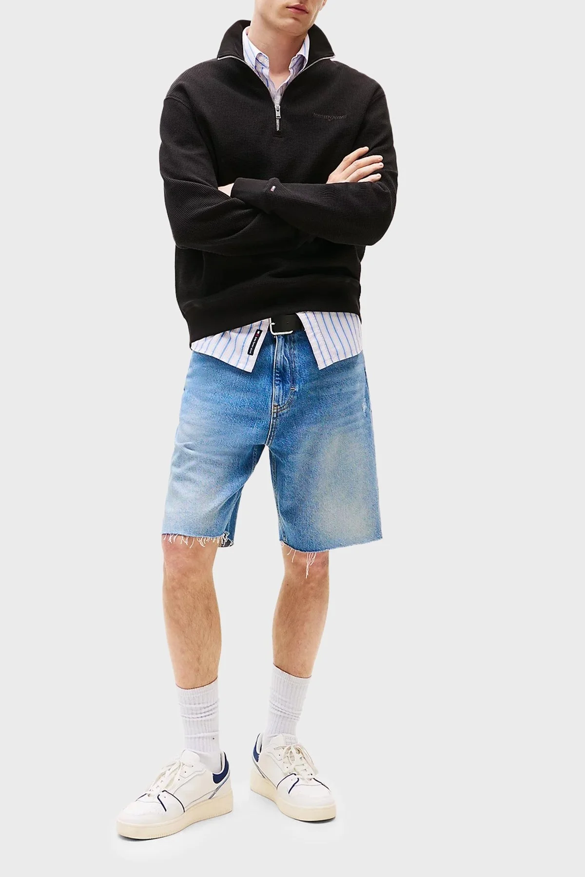 Tommy Jeans Pamuklu Regular Fit Yarım Fermuarlı Dik Yaka Logolu Erkek Sweat DM0DM21880 BDS SİYAH - 2