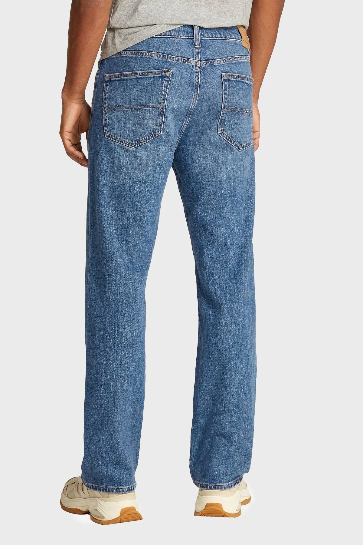 Tommy Jeans Pamuklu Regular Straight Fit Normal Bel Düz Paça Jeans Erkek Kot Pantolon DM0DM21180 1A5 MAVİ - 2