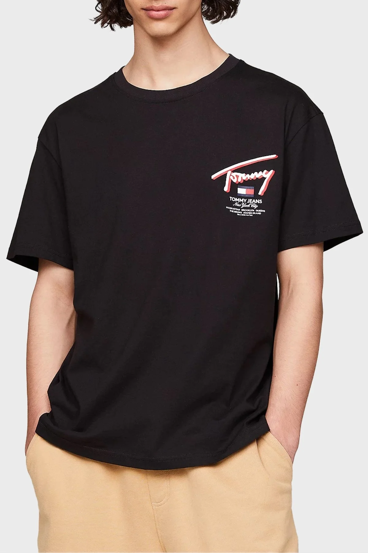Tommy Jeans Pamuklu Sırt Baskılı Bisiklet Yaka Regular Fit Erkek T Shirt DM0DM18574 BDS SİYAH - 1