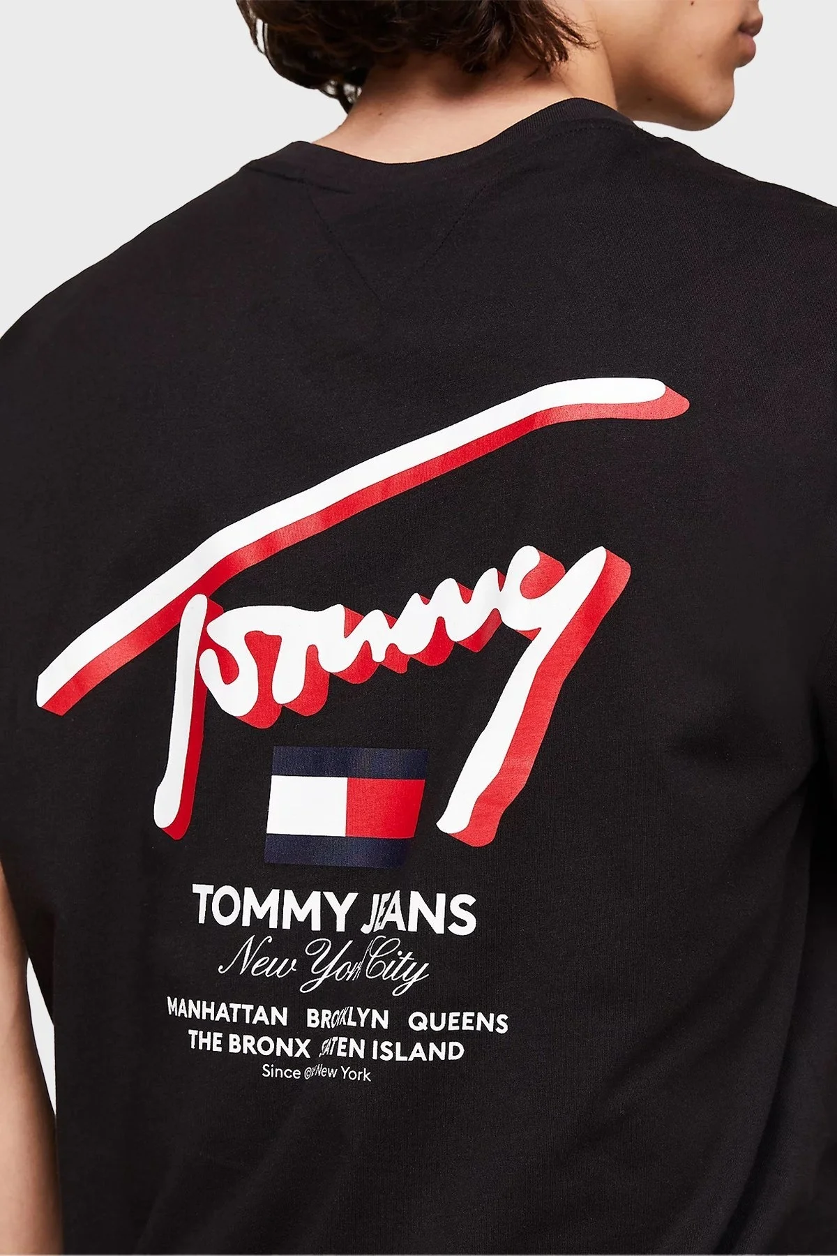 Tommy Jeans Pamuklu Sırt Baskılı Bisiklet Yaka Regular Fit Erkek T Shirt DM0DM18574 BDS SİYAH - 4
