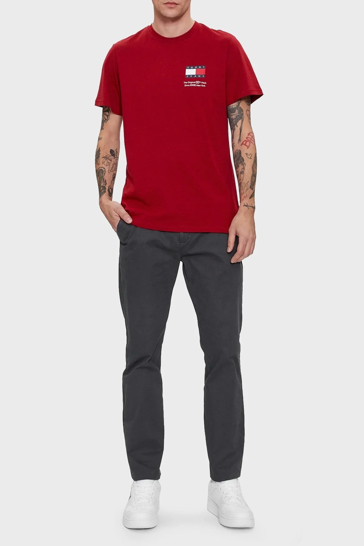Tommy Jeans Pamuklu Slim Fit Bisiklet Yaka Erkek T Shirt DM0DM18263 XNL KIRMIZI - 2