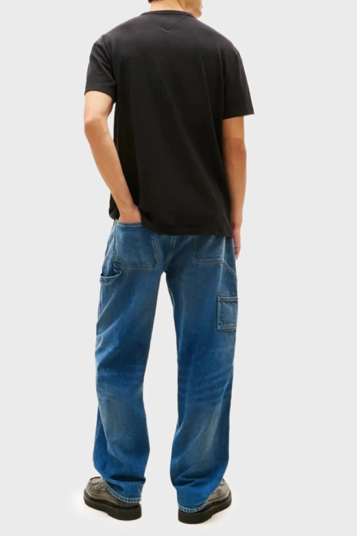 Tommy Jeans Pamuklu Slim Fit Bisiklet Yaka Erkek T Shirt DM0DM22529 BDS SİYAH - 3