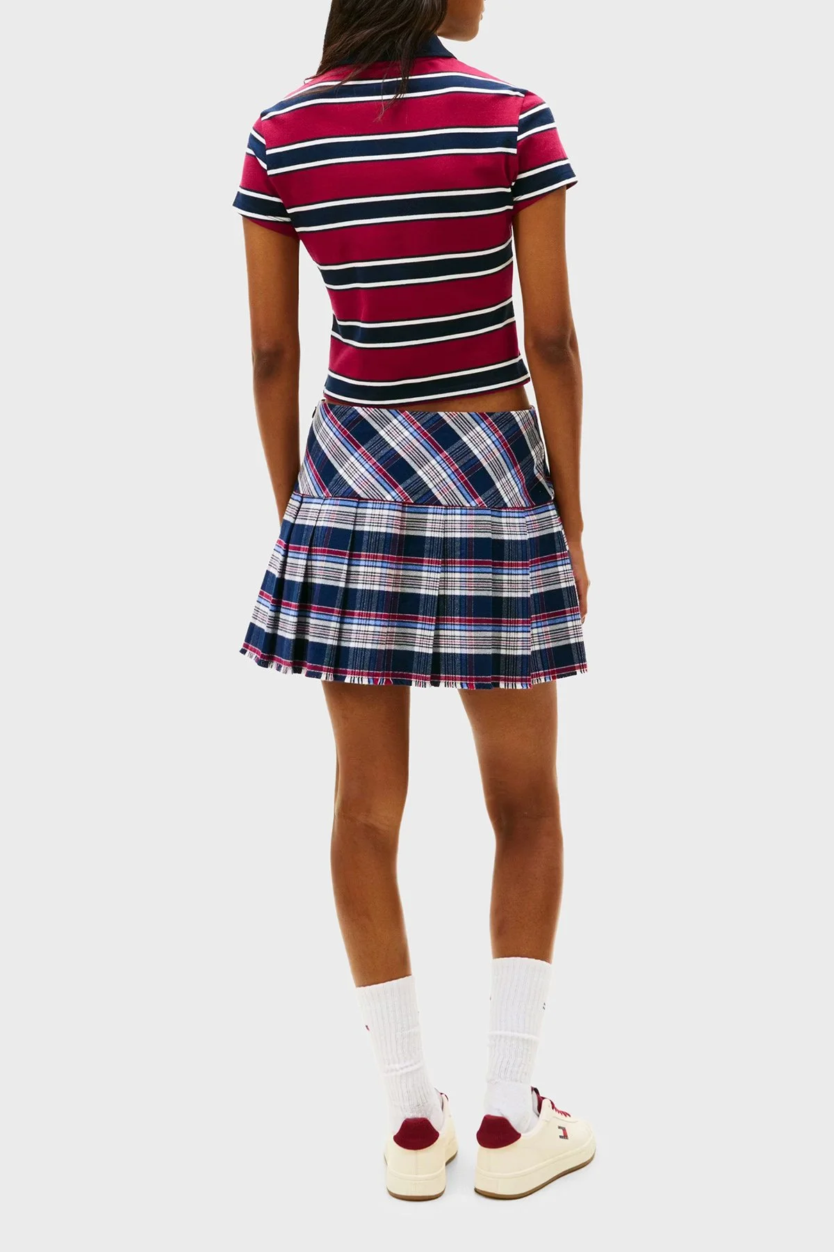 Tommy Jeans Pamuklu Slim Fit Çizgili Düğmeli Bayan Polo Yaka T Shirt DW0DW21931 0E3 BORDO-LACİVERT - 3