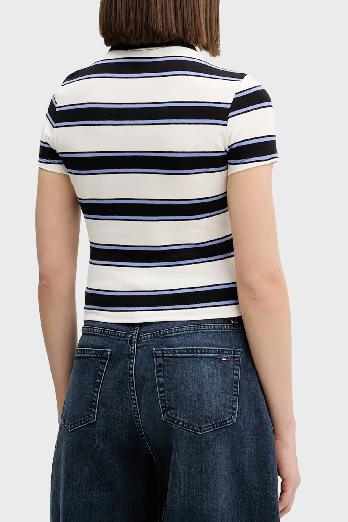 Tommy Jeans Pamuklu Slim Fit Çizgili Düğmeli Bayan Polo Yaka T Shirt DW0DW21931 0FB EKRU-LACİVERT - 7