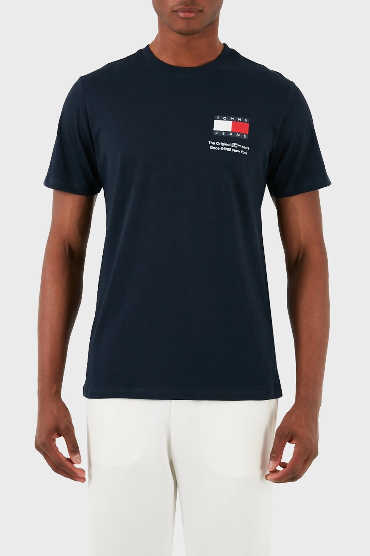 Tommy Jeans Pamuklu Slim Fit Erkek T Shirt DM0DM18263 C1G LACİVERT - 3