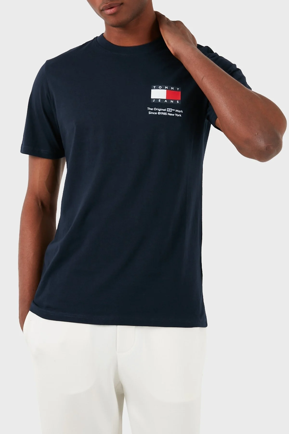 Tommy Jeans Pamuklu Slim Fit Erkek T Shirt DM0DM18263 C1G LACİVERT - 4