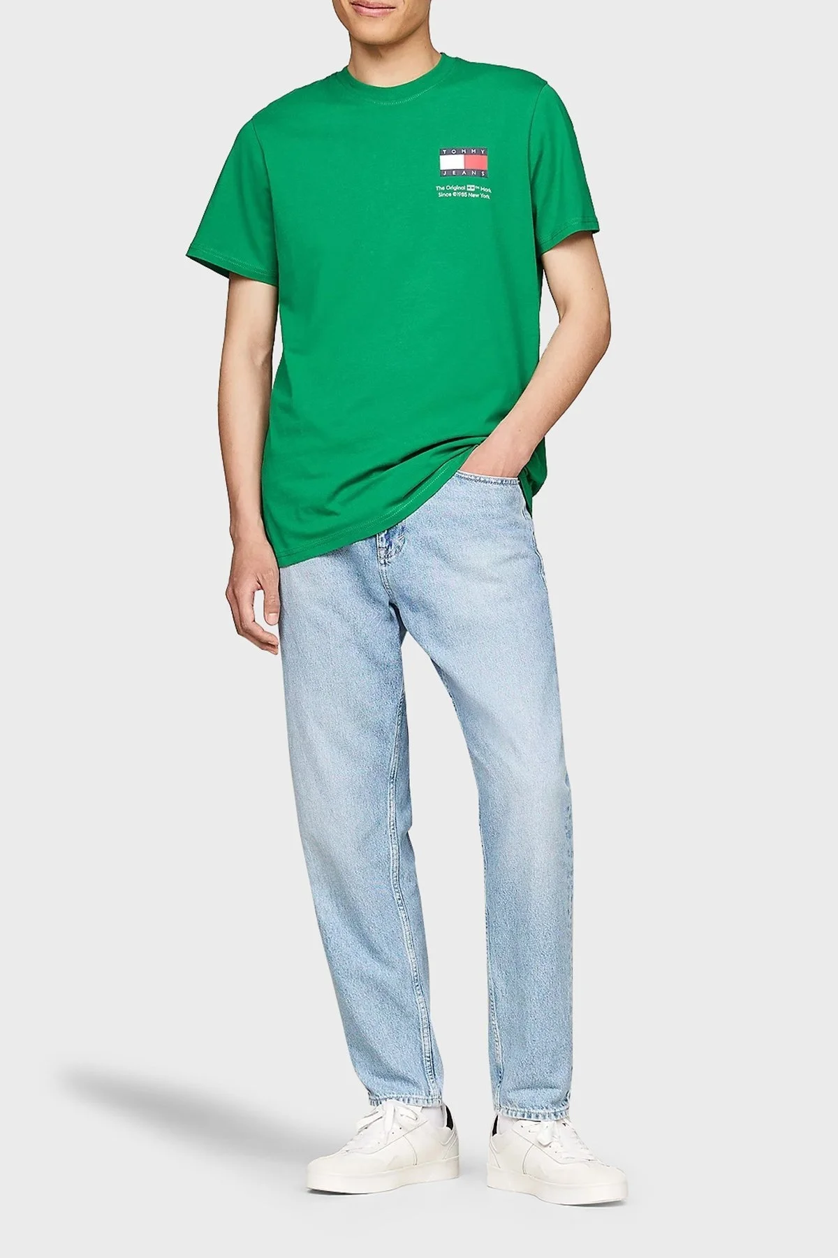 Tommy Jeans Pamuklu Slim Fit Erkek T Shirt DM0DM18263 L30 YEŞİL - 1