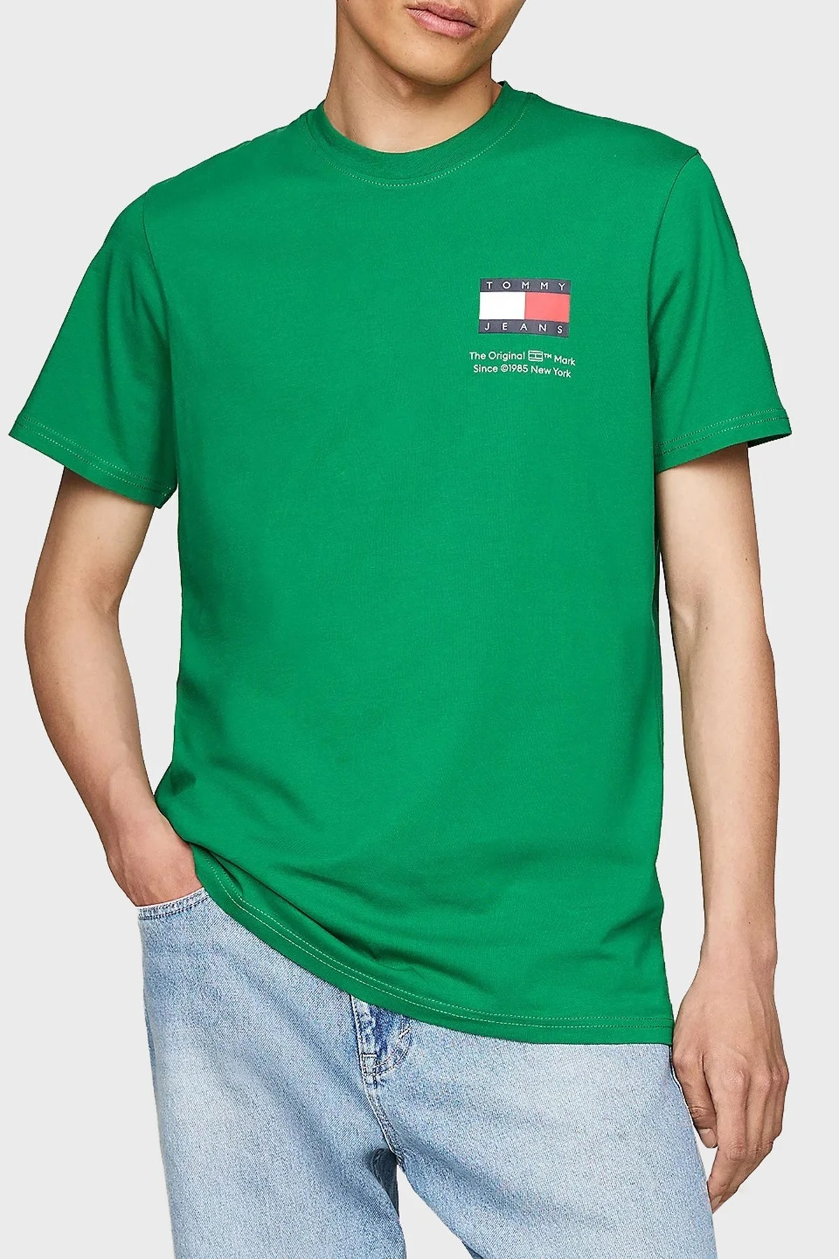 Tommy Jeans Pamuklu Slim Fit Erkek T Shirt DM0DM18263 L30 YEŞİL - 3