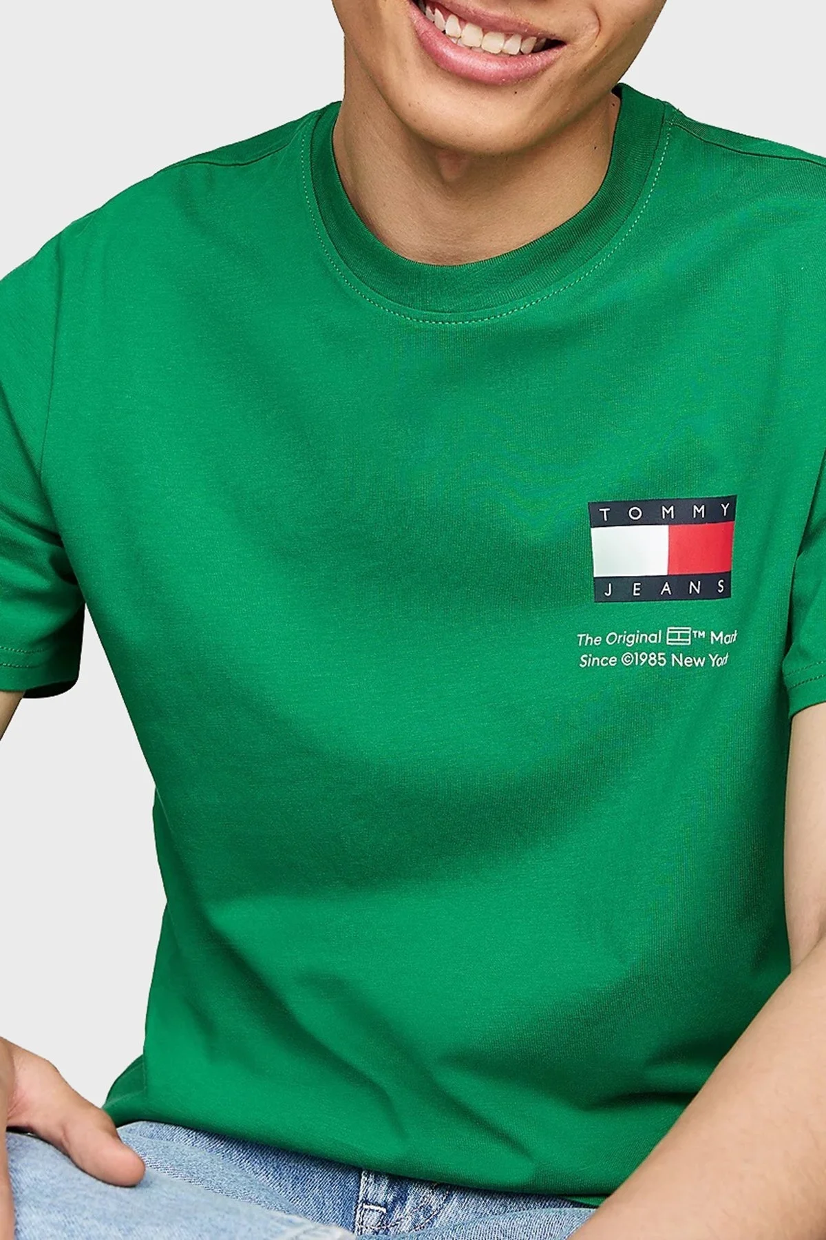 Tommy Jeans Pamuklu Slim Fit Erkek T Shirt DM0DM18263 L30 YEŞİL - 4