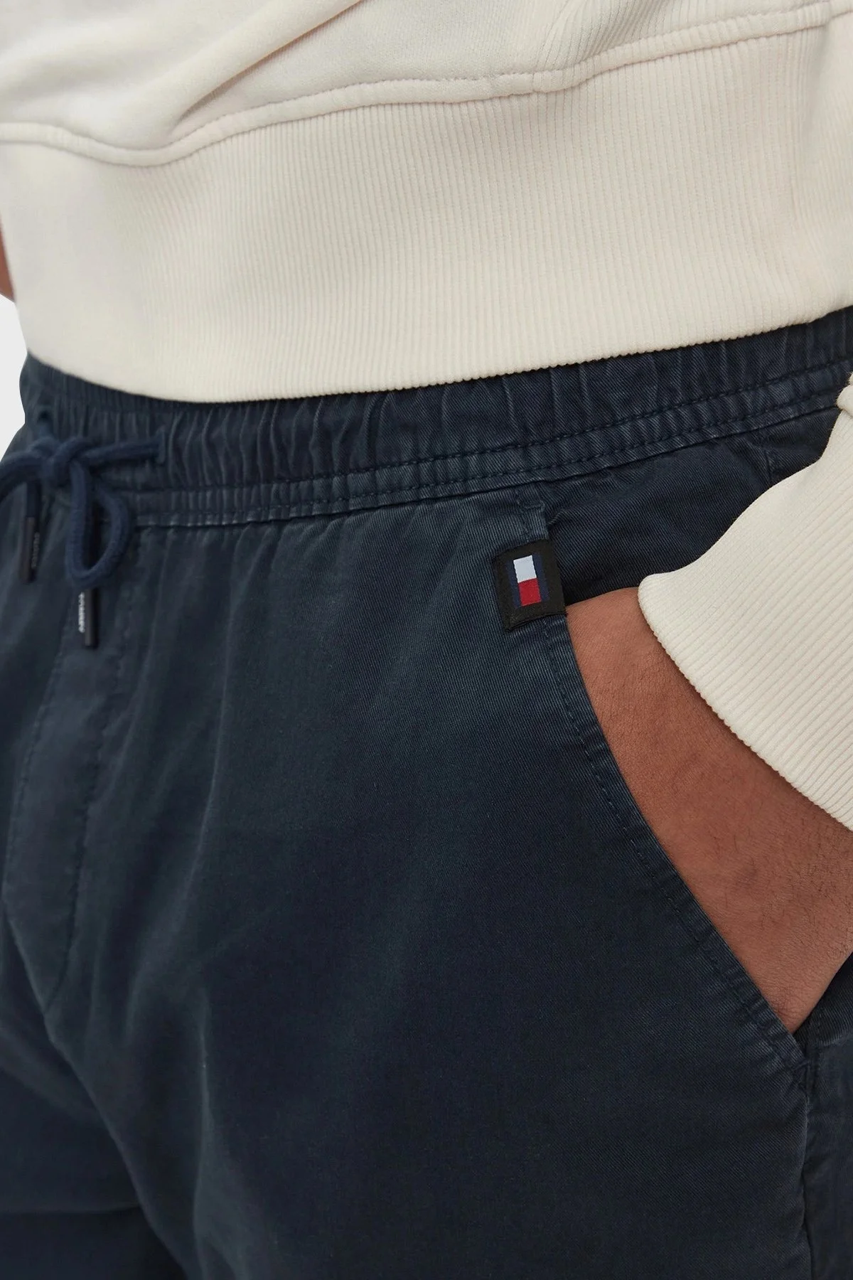 Tommy Jeans Pamuklu Slim Fit Jogger Erkek Pantolon DM0DM19487 C1G LACİVERT - 10