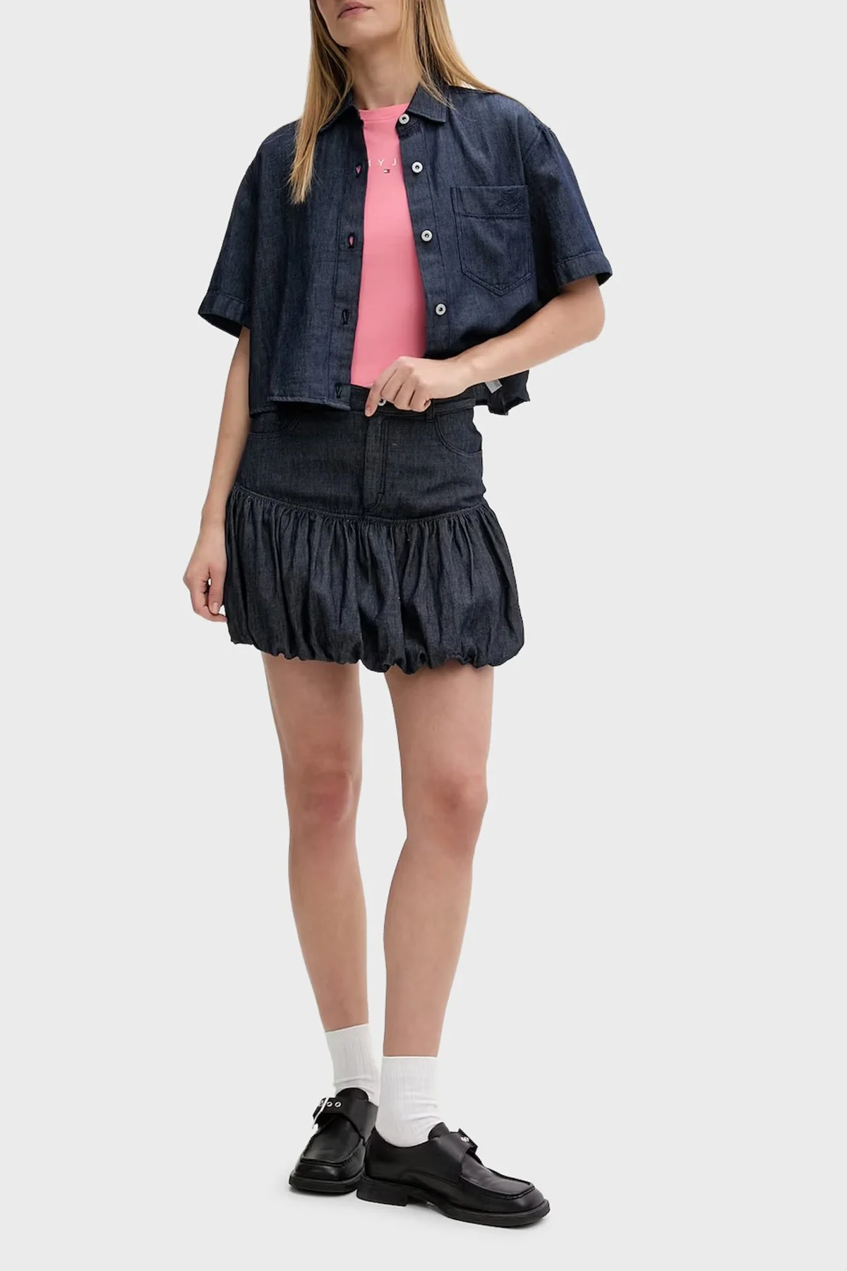 Tommy Jeans Pamuklu Slim Fit Logo Baskılı Bisiklet Yaka Kadın T Shirt DW0DW18398 TIE PEMBE - 2