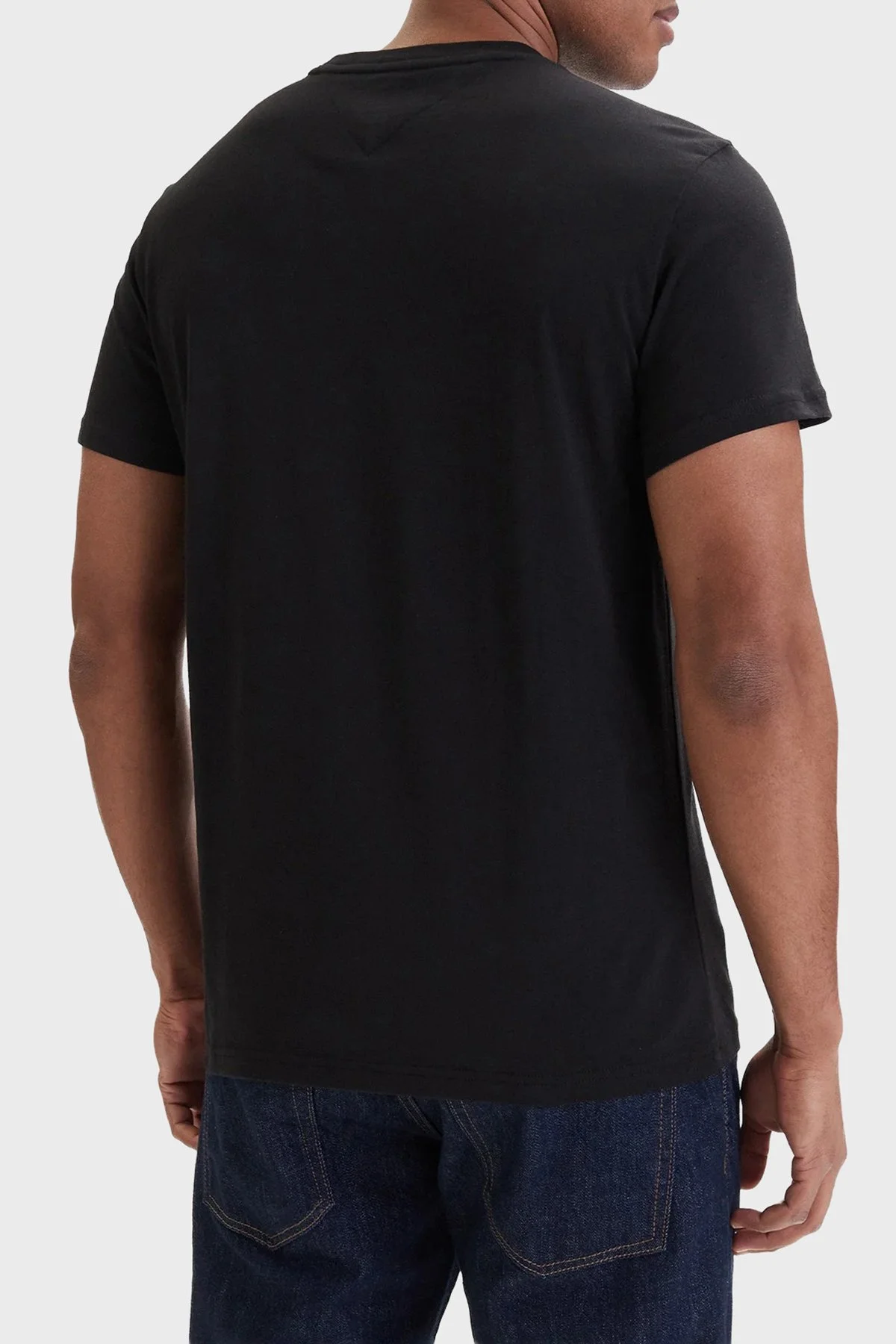 Tommy Jeans Pamuklu Slim Fit Logolu Bisiklet Yaka Erkek T Shirt DM0DM22538 BDS SİYAH - 3
