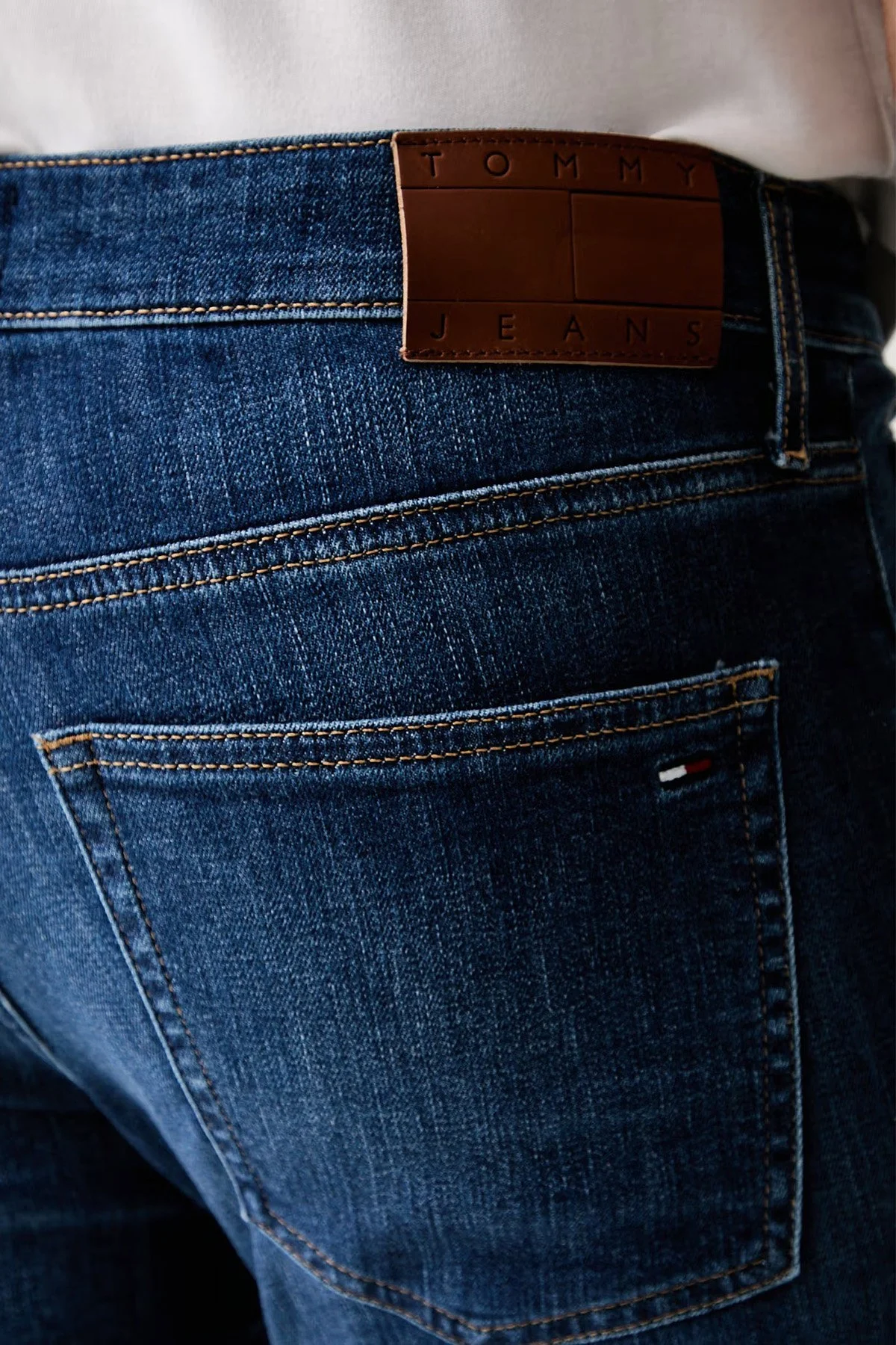 Tommy Jeans Pamuklu Slim Fit Normal Bel Dar Paça Jean Erkek Kot Pantolon DM0DM23395 1AB Açık mavi - 5