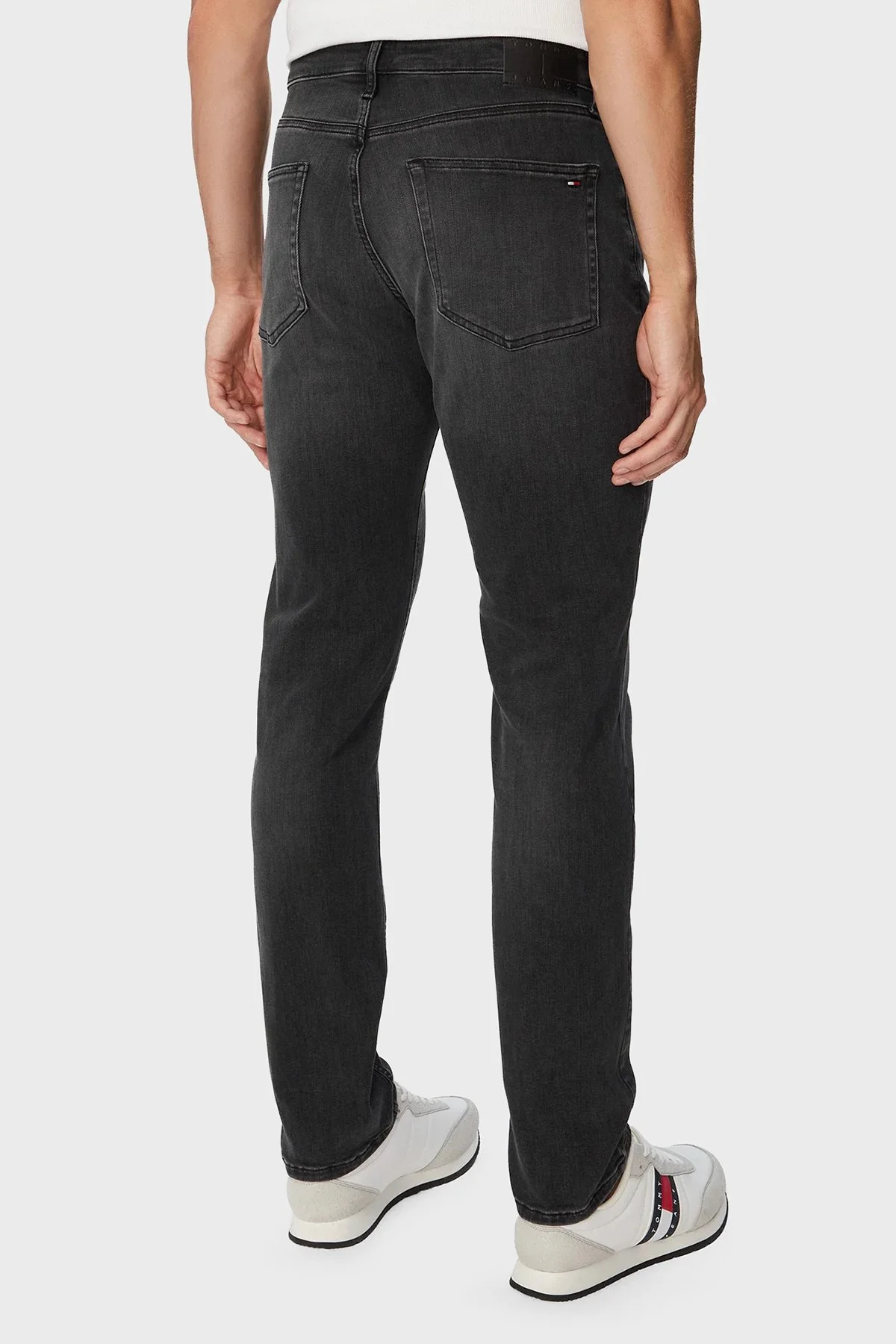 Tommy Jeans Pamuklu Slim Fit Normal Bel Jeans Erkek Kot Pantolon DM0DM23449 1BZ Siyah - 3