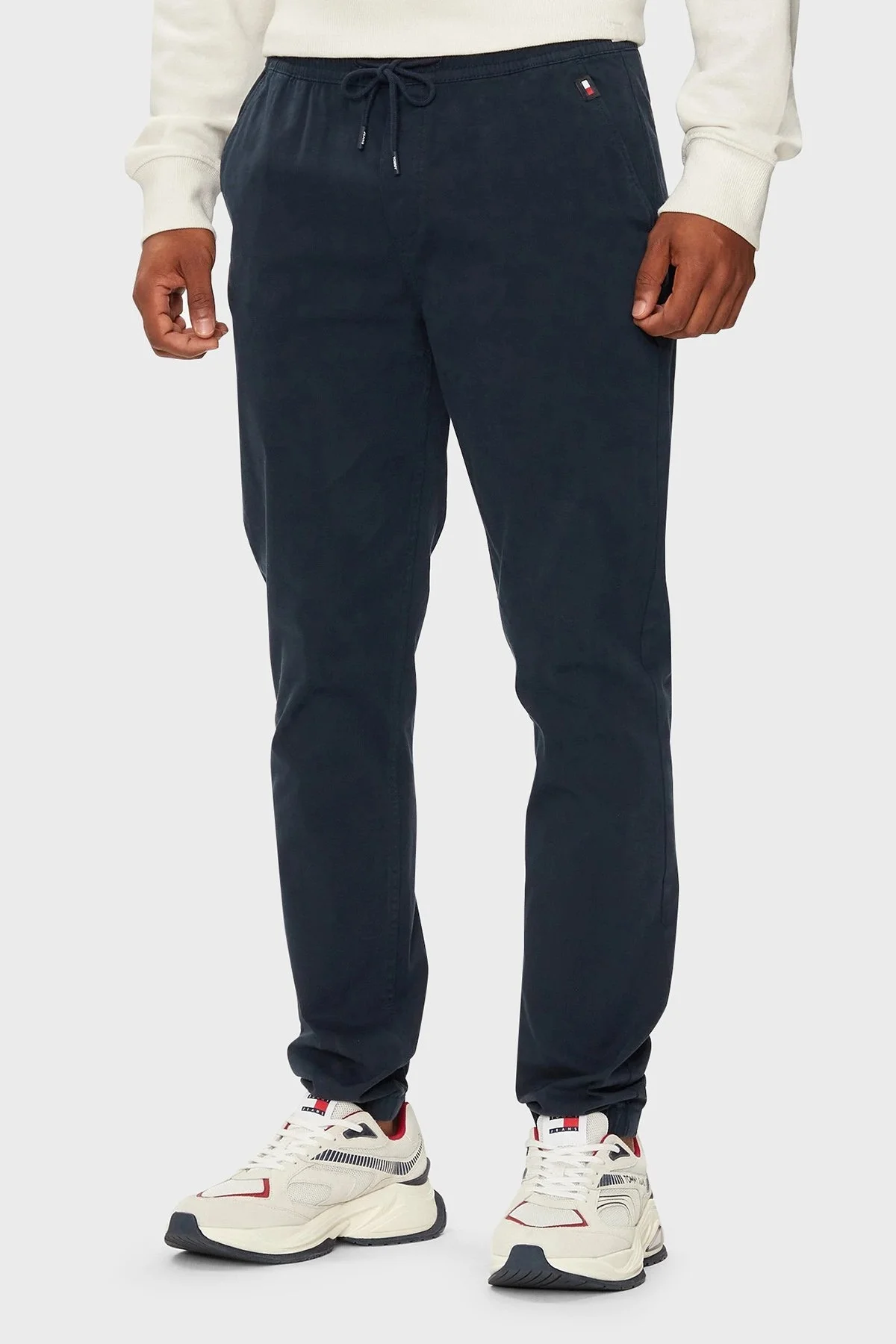 Tommy Jeans Pamuklu Slim Fit Normal Bel Lastikli Paça Jogger Erkek Pantolon DM0DM20456 C1G LACİVERT - 1