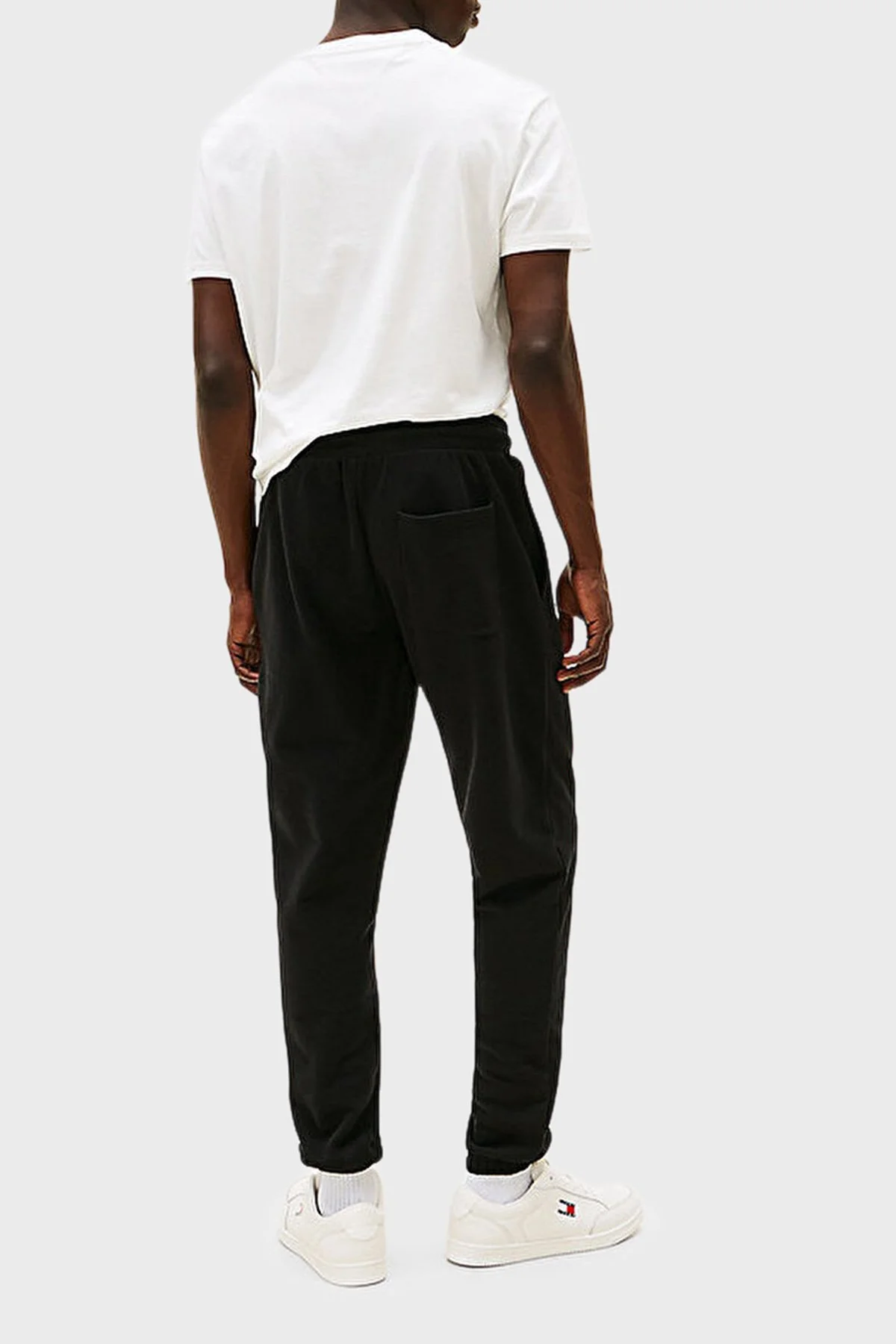 Tommy Jeans Pamuklu Slim Fit Normal Bel Lastikli Paça Jogger Erkek Pantolon DM0DM22094 BDS SİYAH - 2