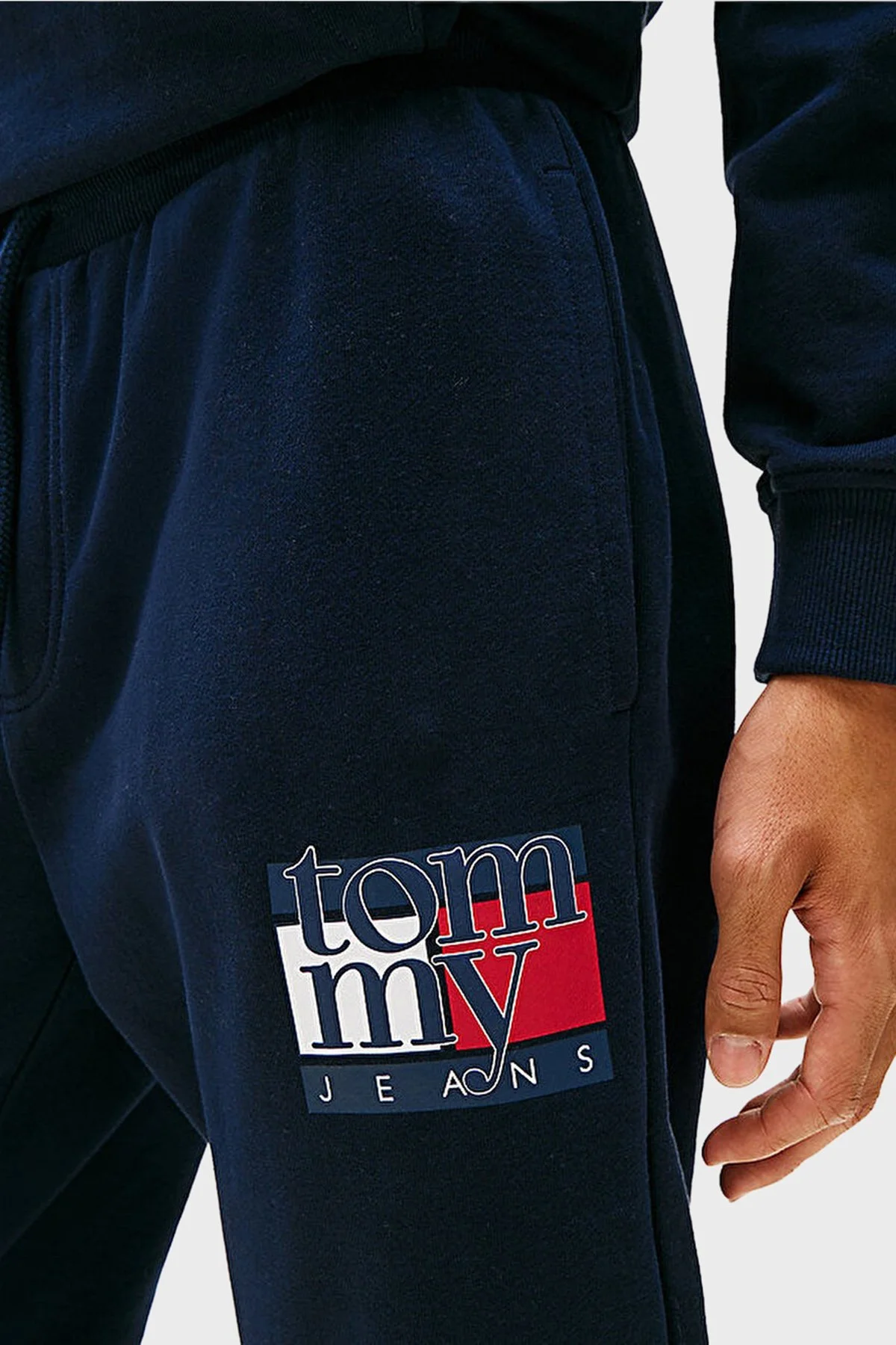 Tommy Jeans Pamuklu Slim Fit Normal Bel Lastikli Paça Jogger Erkek Pantolon DM0DM22094 C1G LACİVERT - 4