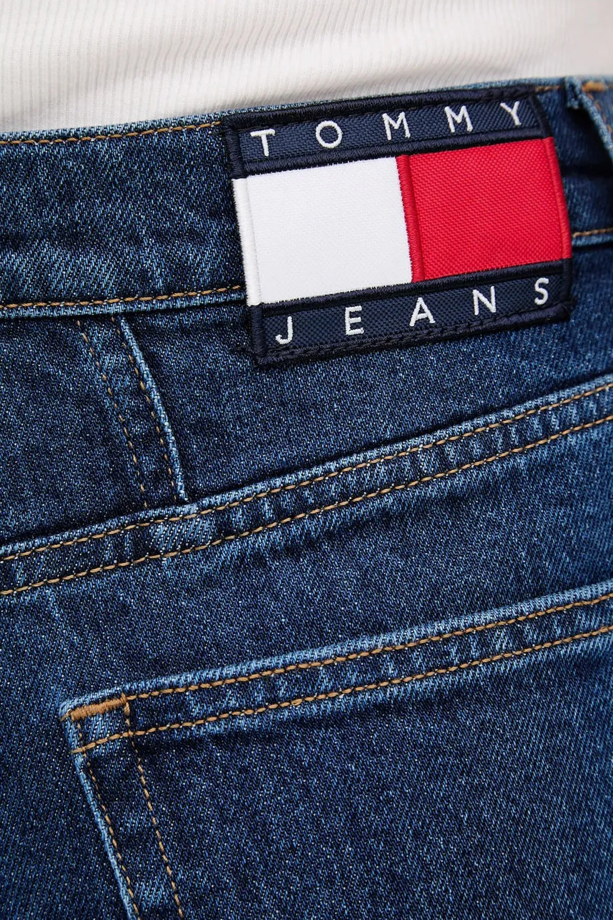 Tommy Jeans Pamuklu Straight Fit Yüksek Bel Daralan Paça Jeans Kadın Kot Pantolon DW0DW22446 1BK MAVİ - 4