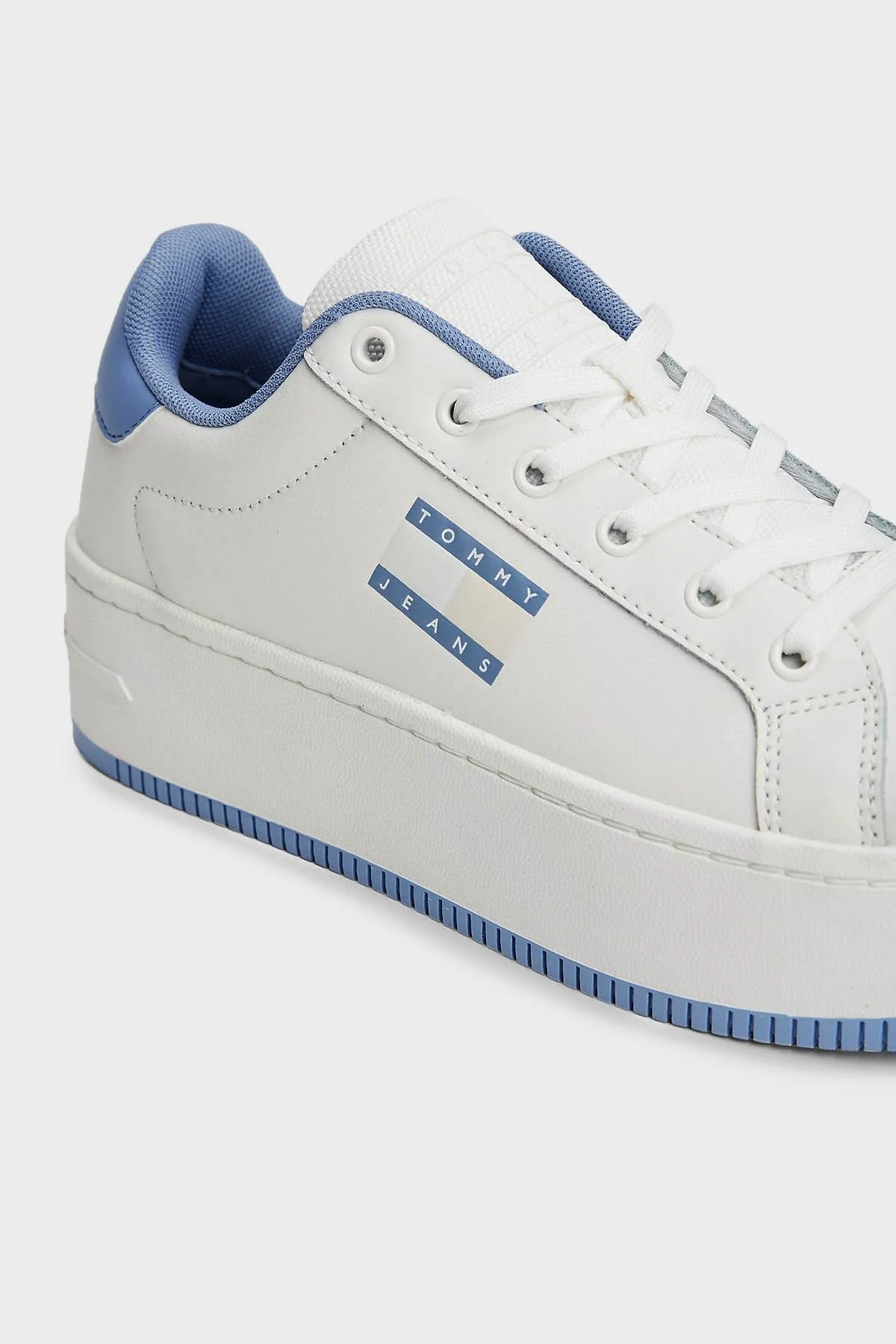 Tommy Jeans Platform Deri Sneaker Bayan Ayakkabı EN0EN02518 C33 BEYAZ-MAVİ - 5