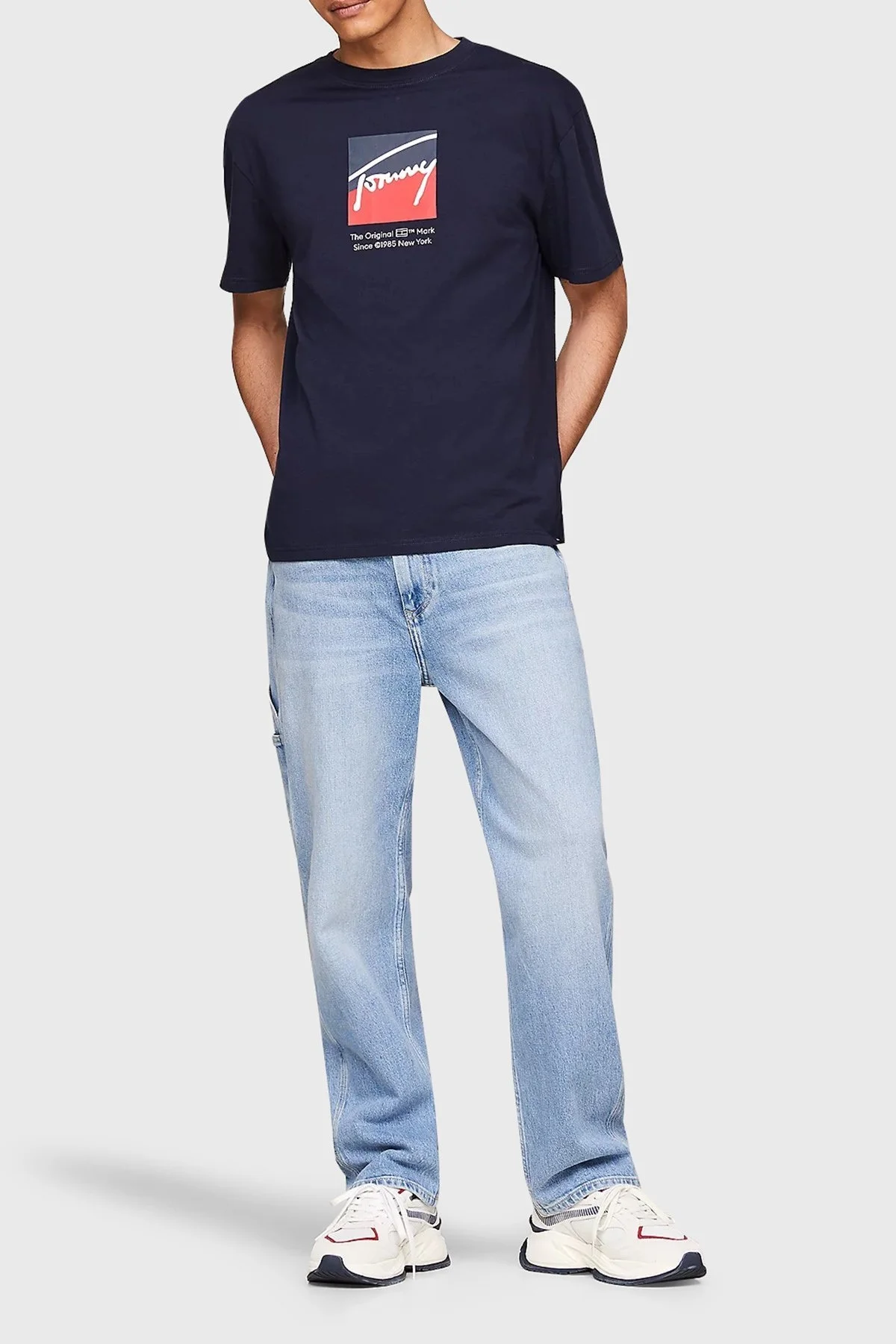 Tommy Jeans Regular Fit Bisiklet Yaka Erkek T Shirt DM0DM18524 C1G LACİVERT - 4