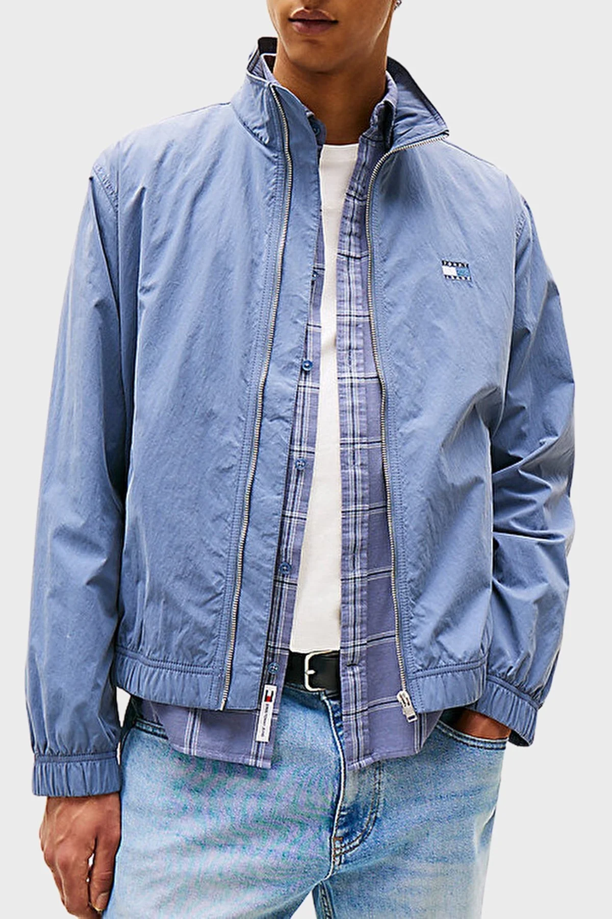 Tommy Jeans Regular Fit Dik Yaka Logolu Su İtici Erkek Ceket DM0DM21929 PO6 İNDİGO - 1