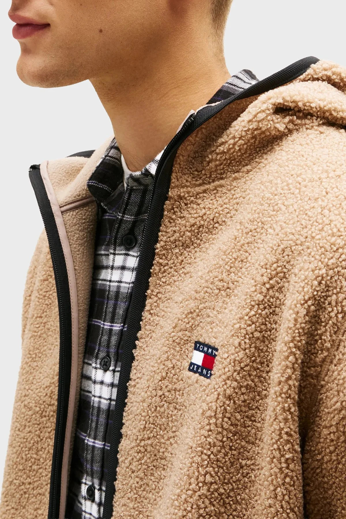 Tommy Jeans Regular Fit Kapüşonlu Fermuarlı Teddy Erkek Sweat DM0DM19224 AFE BEJ - 3