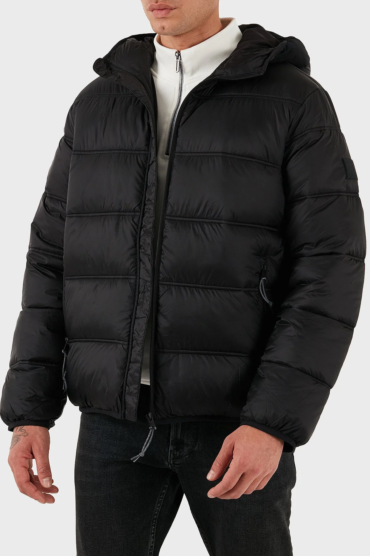 Tommy Jeans Regular Fit Kapüşonlu Kapitoneli Şişme Erkek Mont DM0DM22044 BDS SİYAH - 3