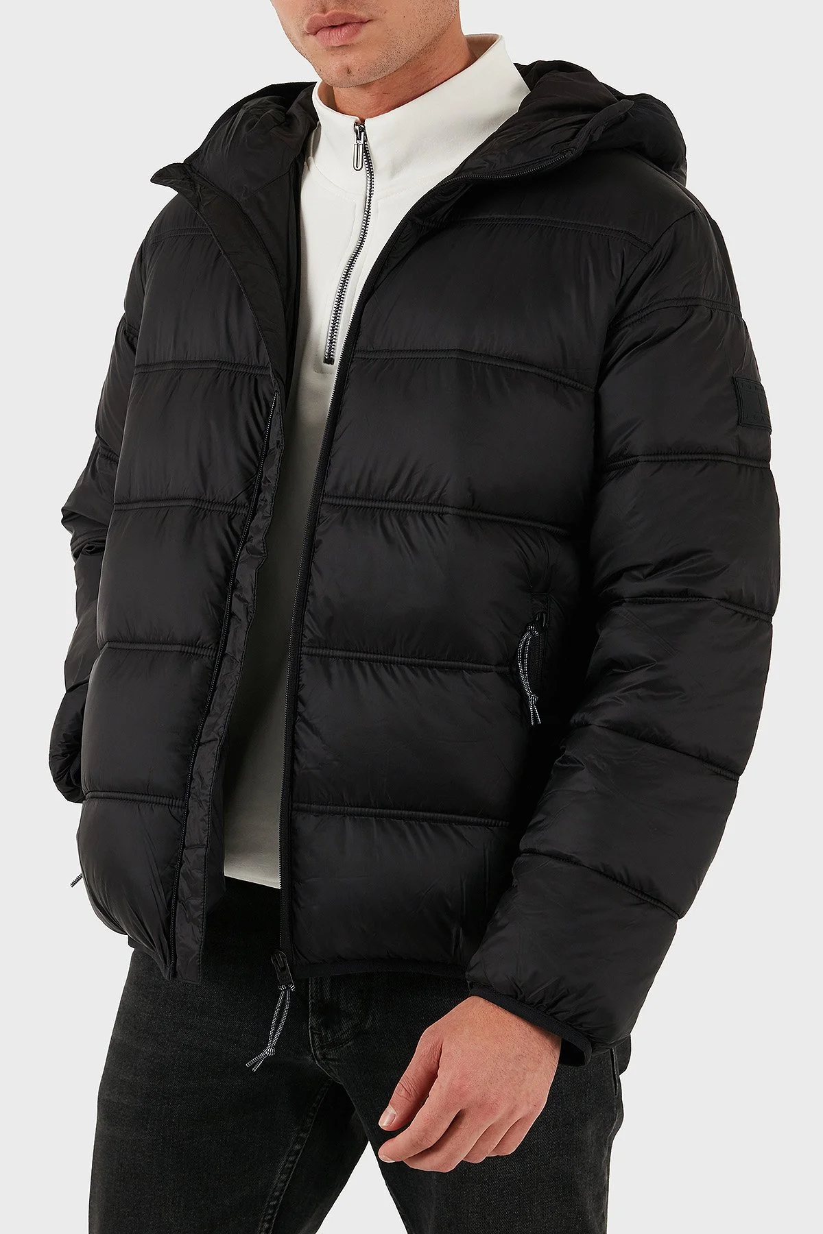 Tommy Jeans Regular Fit Kapüşonlu Kapitoneli Şişme Erkek Mont DM0DM22044 BDS SİYAH - 6