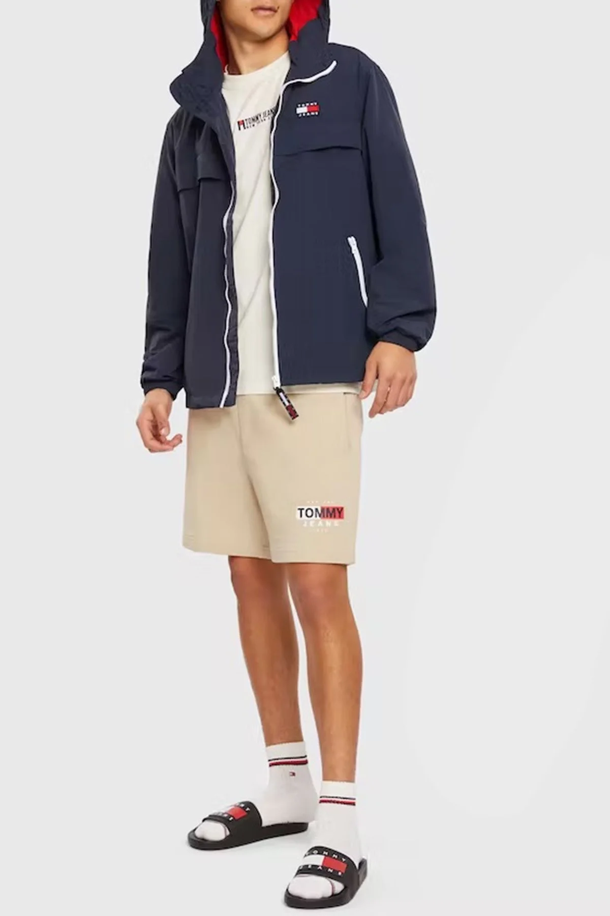 Tommy Jeans Regular Fit Kapüşonlu Mevsimlik Erkek Mont DM0DM13340 C87 LACİVERT - 2
