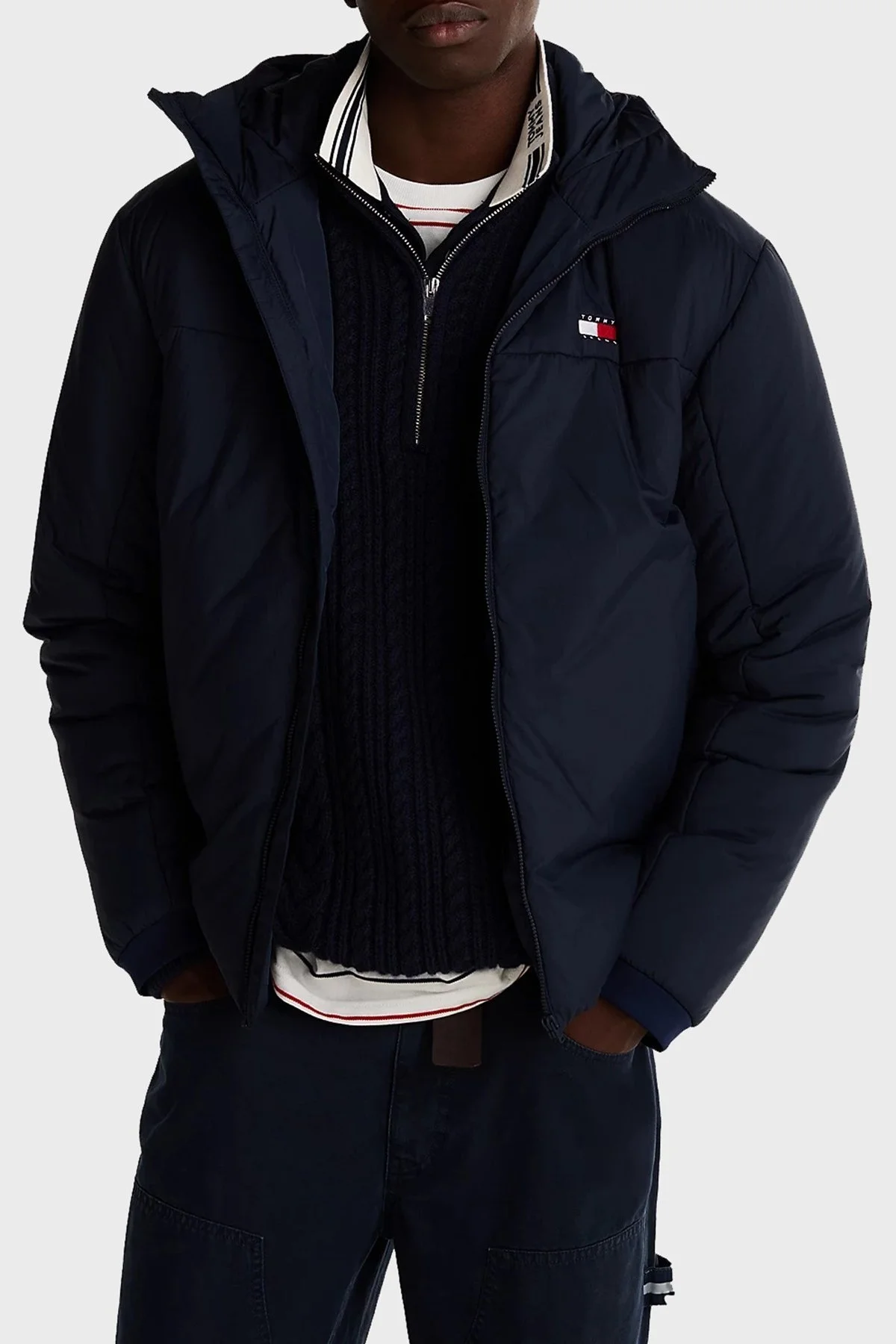 Tommy Jeans Regular Fit Kapüşonlu Şişme Erkek Mont DM0DM21094 C1G LACİVERT - 1