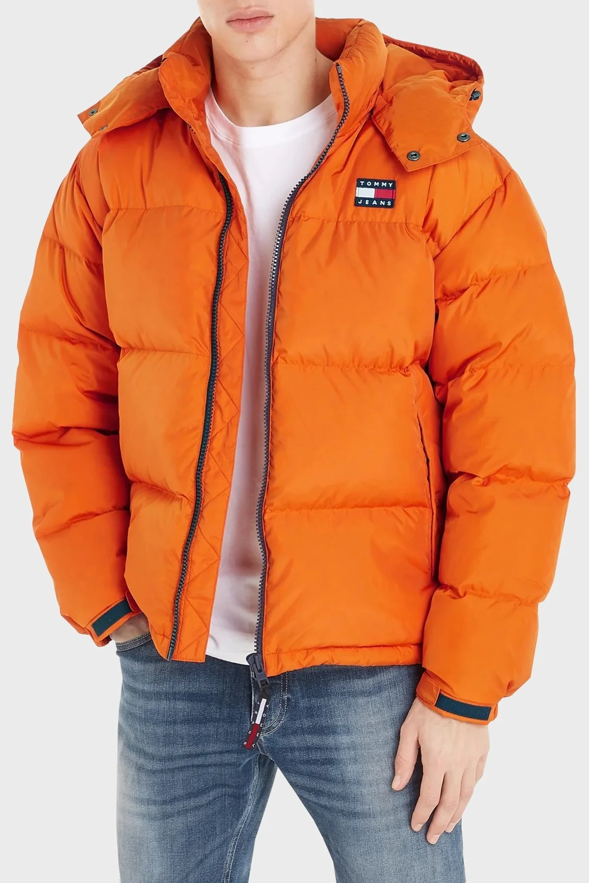 Tommy Jeans Regular Fit Kuş Tüyü Dolgulu Dik Yaka Şişme Erkek Mont DM0DM15445 SFQ ORANJ - 1