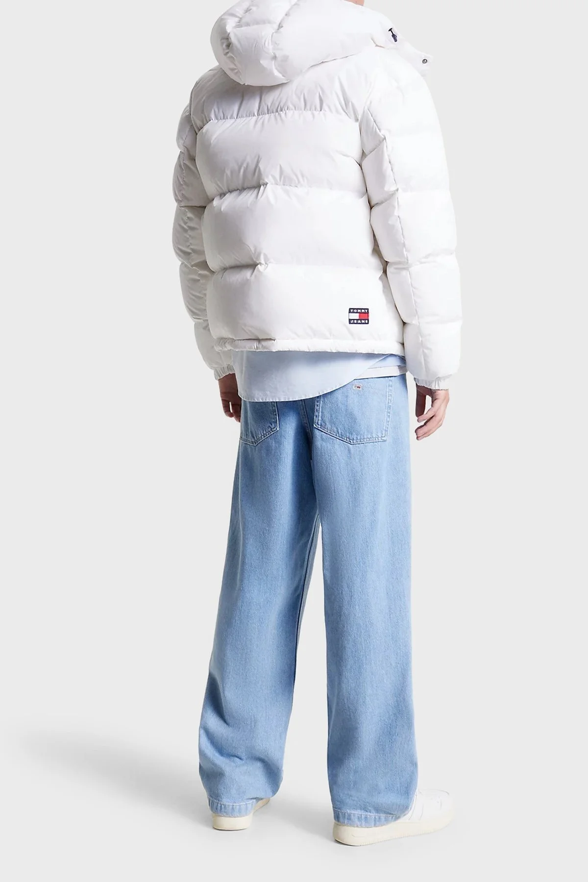 Tommy Jeans Regular Fit Kuş Tüyü Dolgulu Dik Yaka Şişme Erkek Mont DM0DM15445 YBR BEYAZ - 3