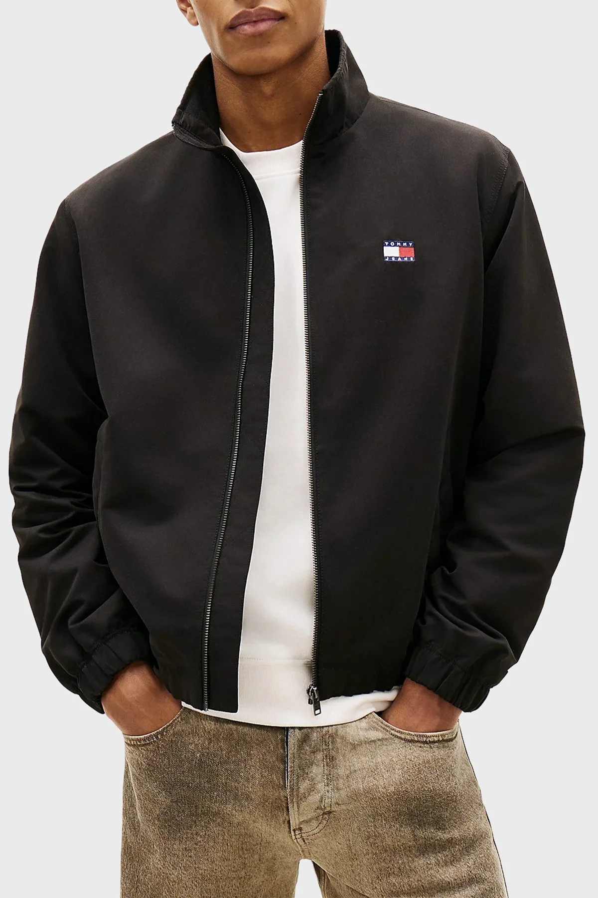 Tommy Jeans Regular Fit Logolu Dik Yaka Erkek Mont DM0DM22720 BDS SİYAH - 1