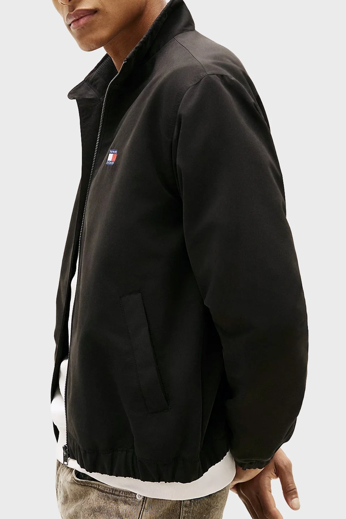Tommy Jeans Regular Fit Logolu Dik Yaka Erkek Mont DM0DM22720 BDS SİYAH - 4