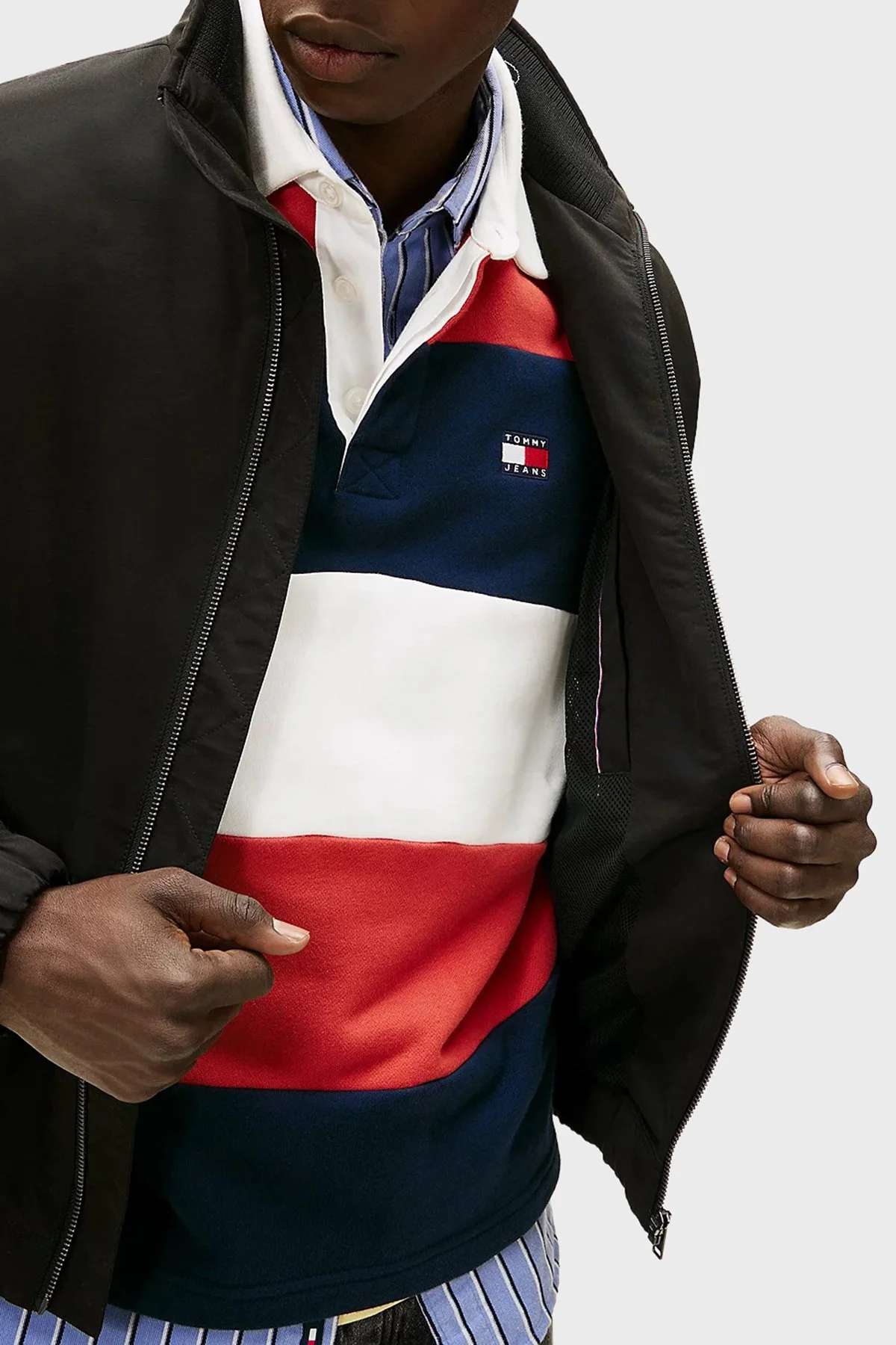 Tommy Jeans Regular Fit Logolu Dik Yaka Erkek Mont DM0DM22720 BDS SİYAH - 5