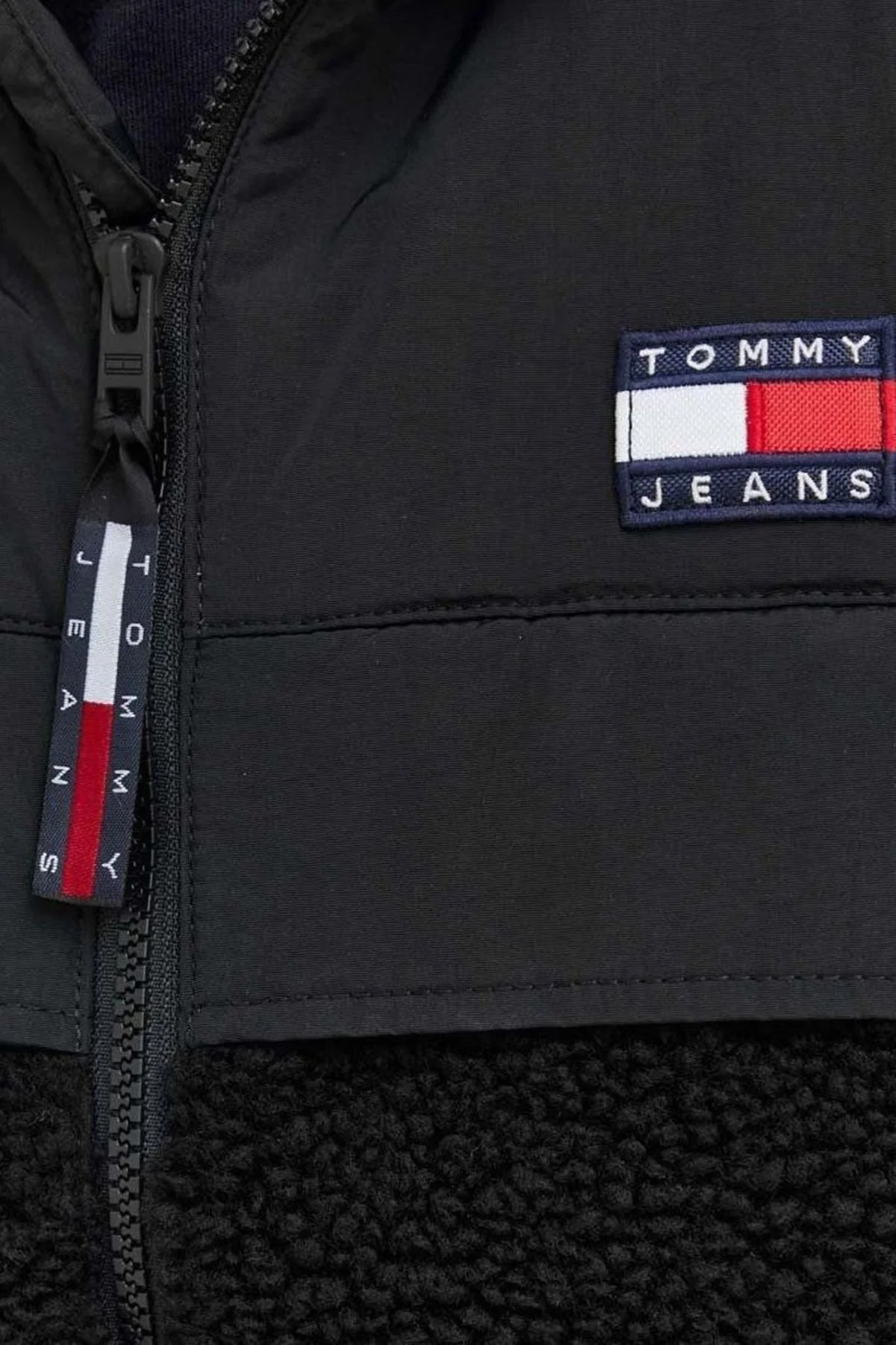 Tommy Jeans Regular Fit Yumuşak Dokulu Kapüşonlu Mevsimlik Spor Erkek Ceket DM0DM16630 BDS SİYAH - 3